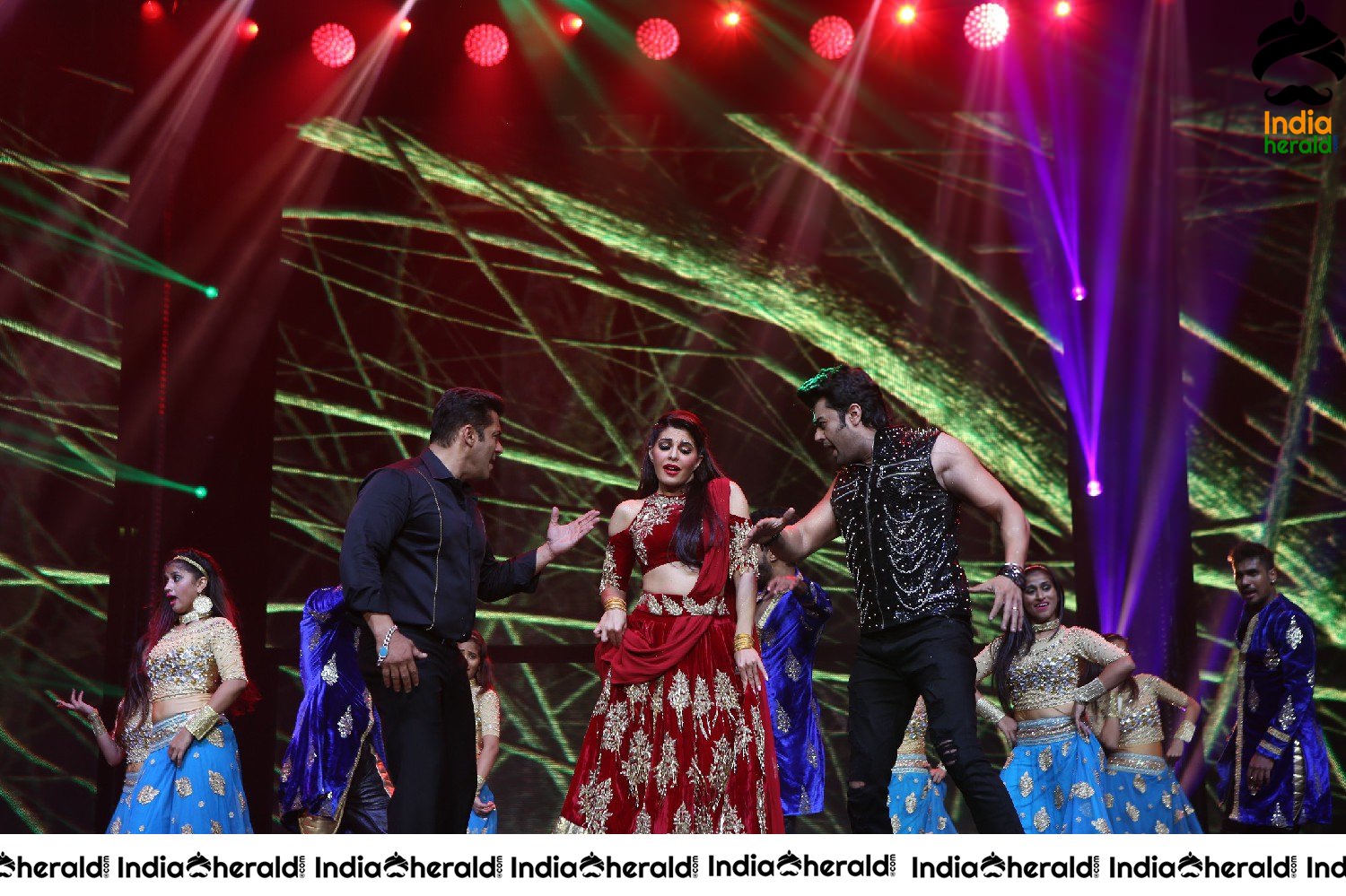 DaBangg Live In Concert Stills Set 3