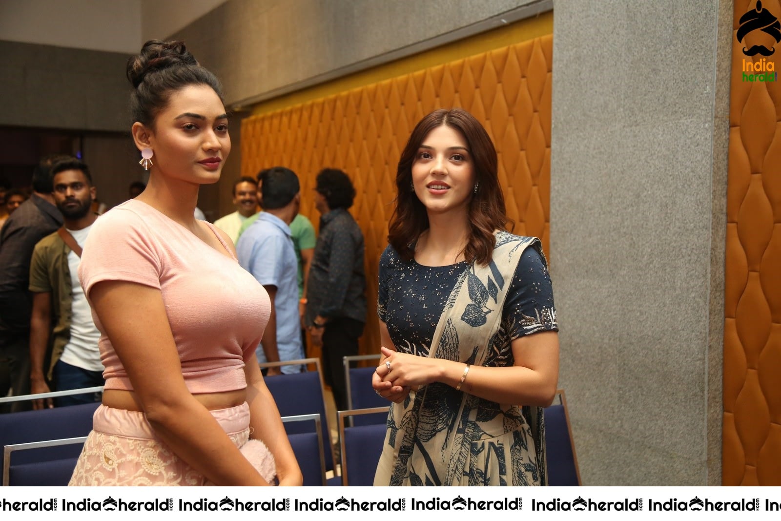 Entha Manchivaadavuraa Movie Press Meet Set 1