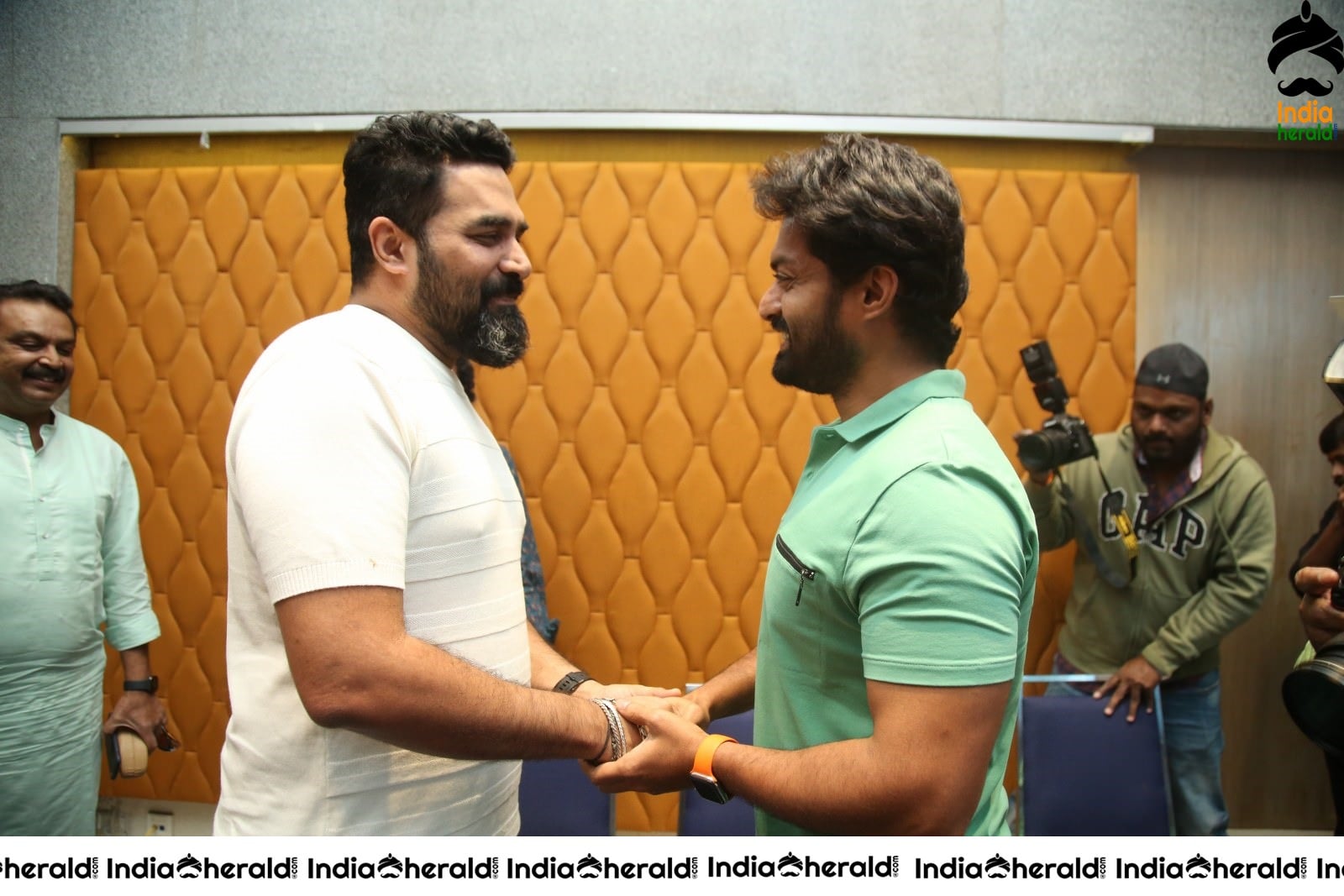 Entha Manchivaadavuraa Movie Press Meet Set 1