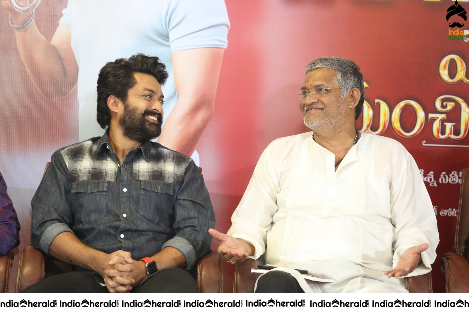 Entha Manchivaadavuraa Movie Thanks Meet Set 3