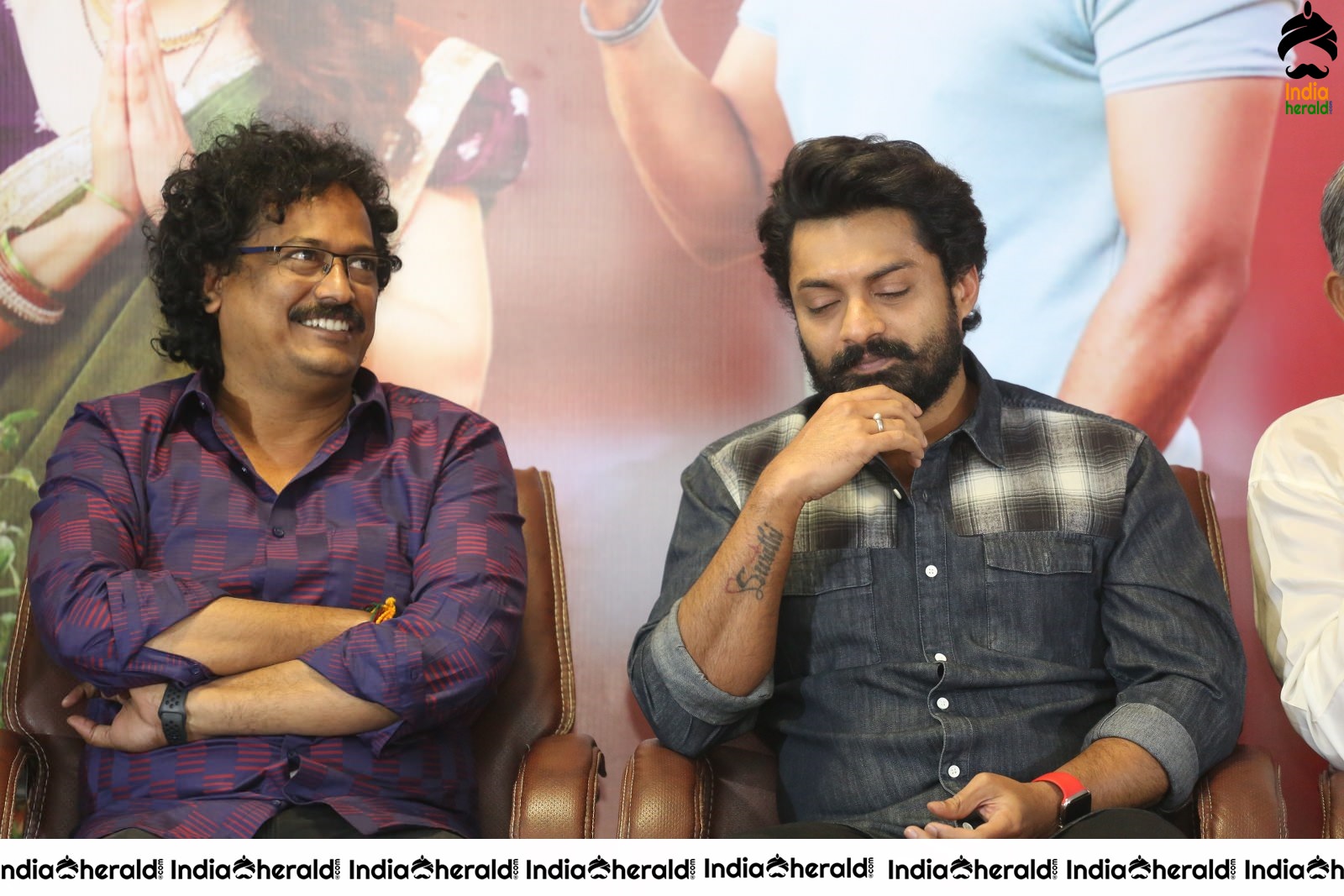Entha Manchivaadavuraa Movie Thanks Meet Set 4