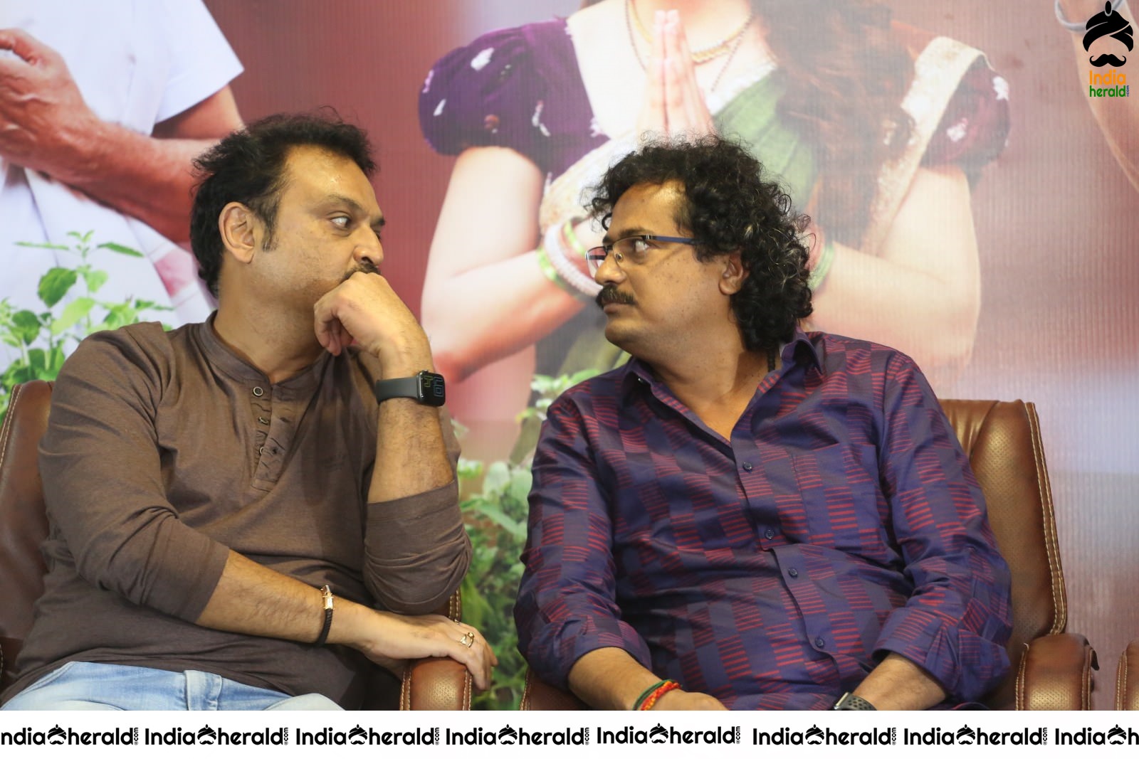 Entha Manchivaadavuraa Movie Thanks Meet Set 6