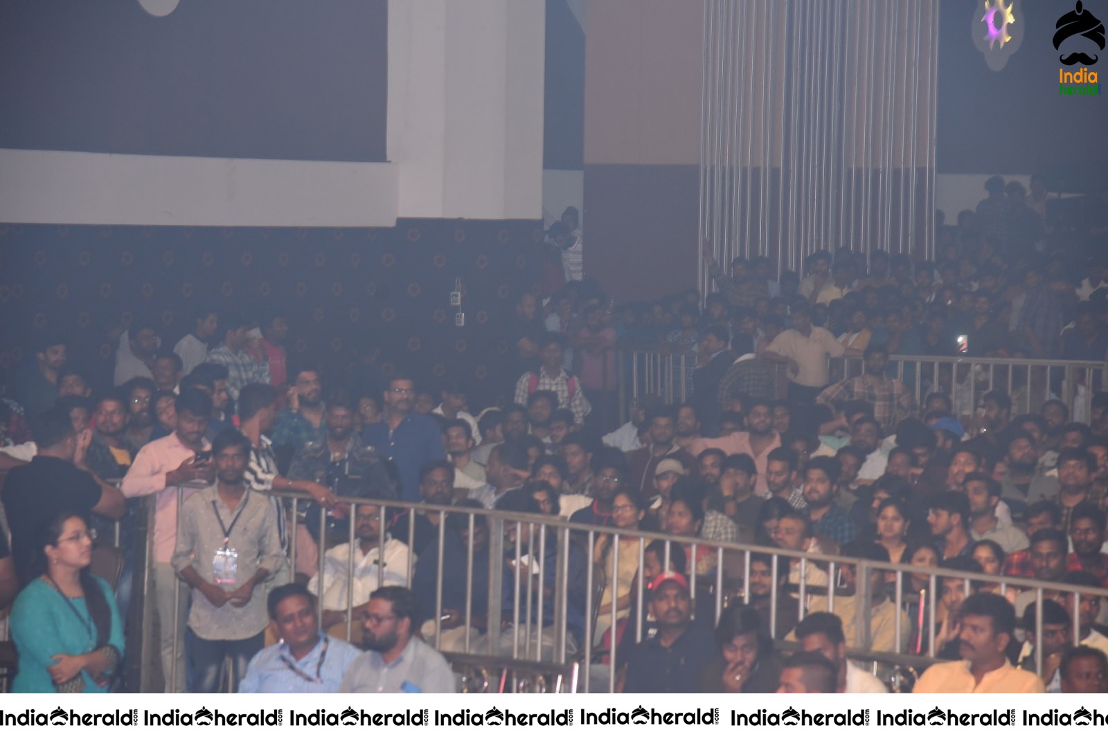 Entha Manchivaadavuraa Pre-Release event photos Set 3