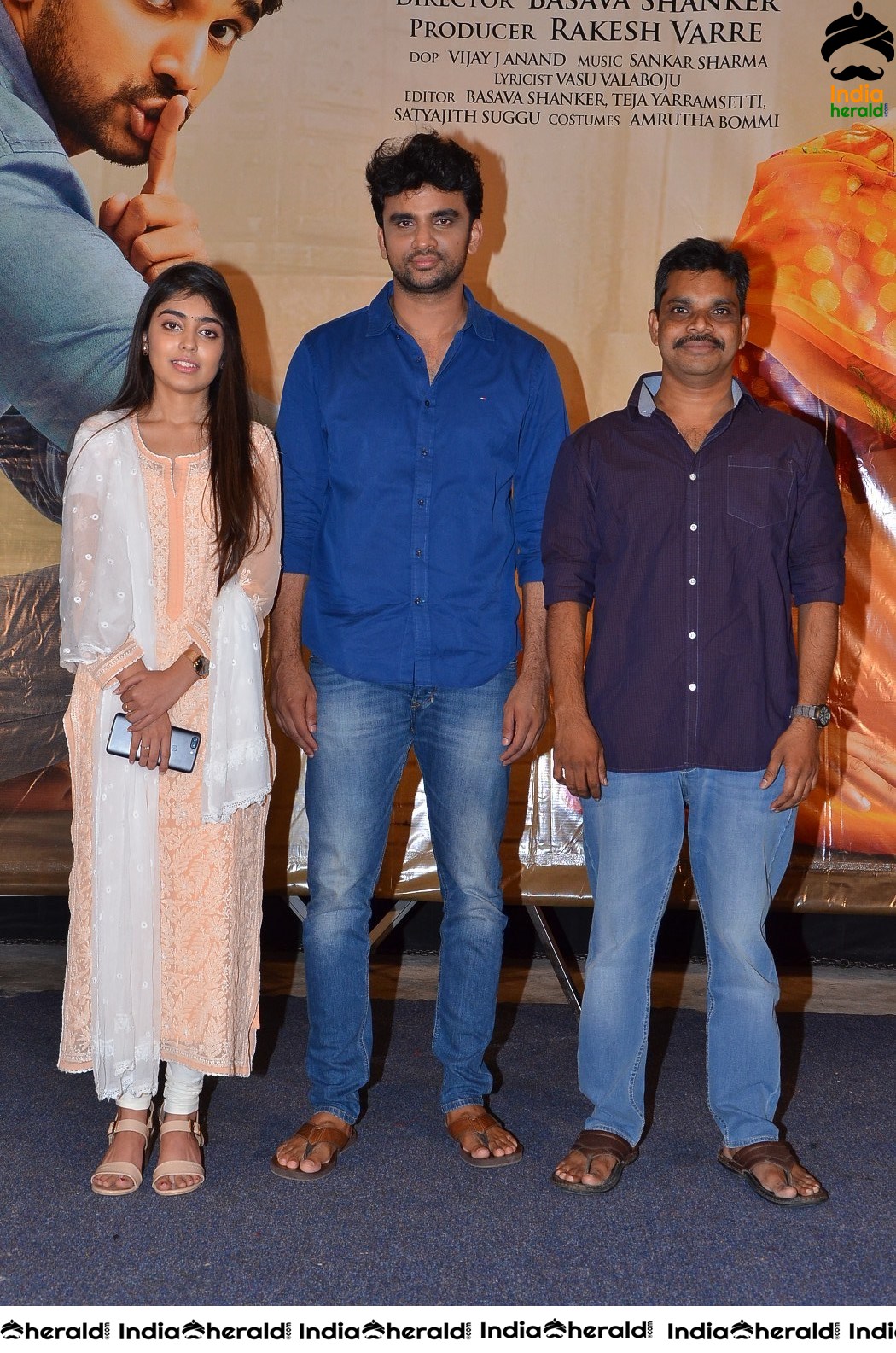 Evariku Cheppoddu Movie Meet Stills Set 3