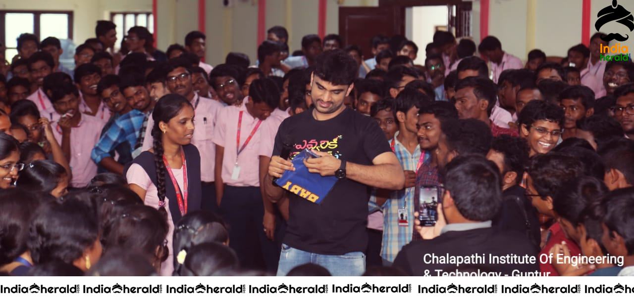 Evvarikee Cheppodu Team At Guntur