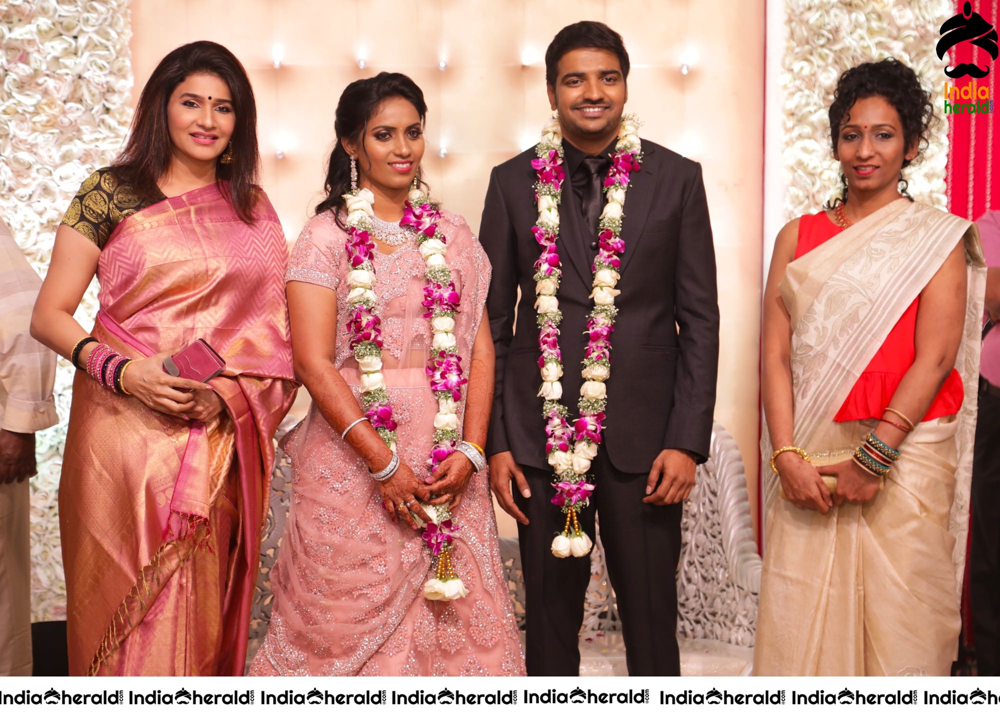 Famous Comedy Actor Sathish and Sindhu Wedding Stills Set 8