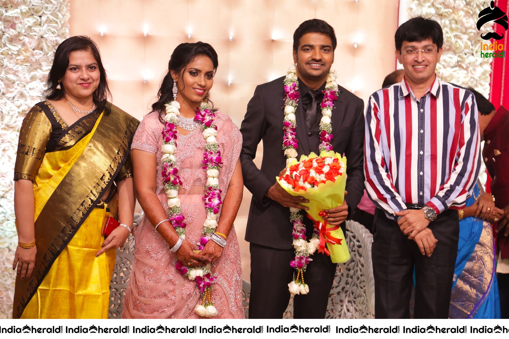 Famous Comedy Actor Sathish and Sindhu Wedding Stills Set 8