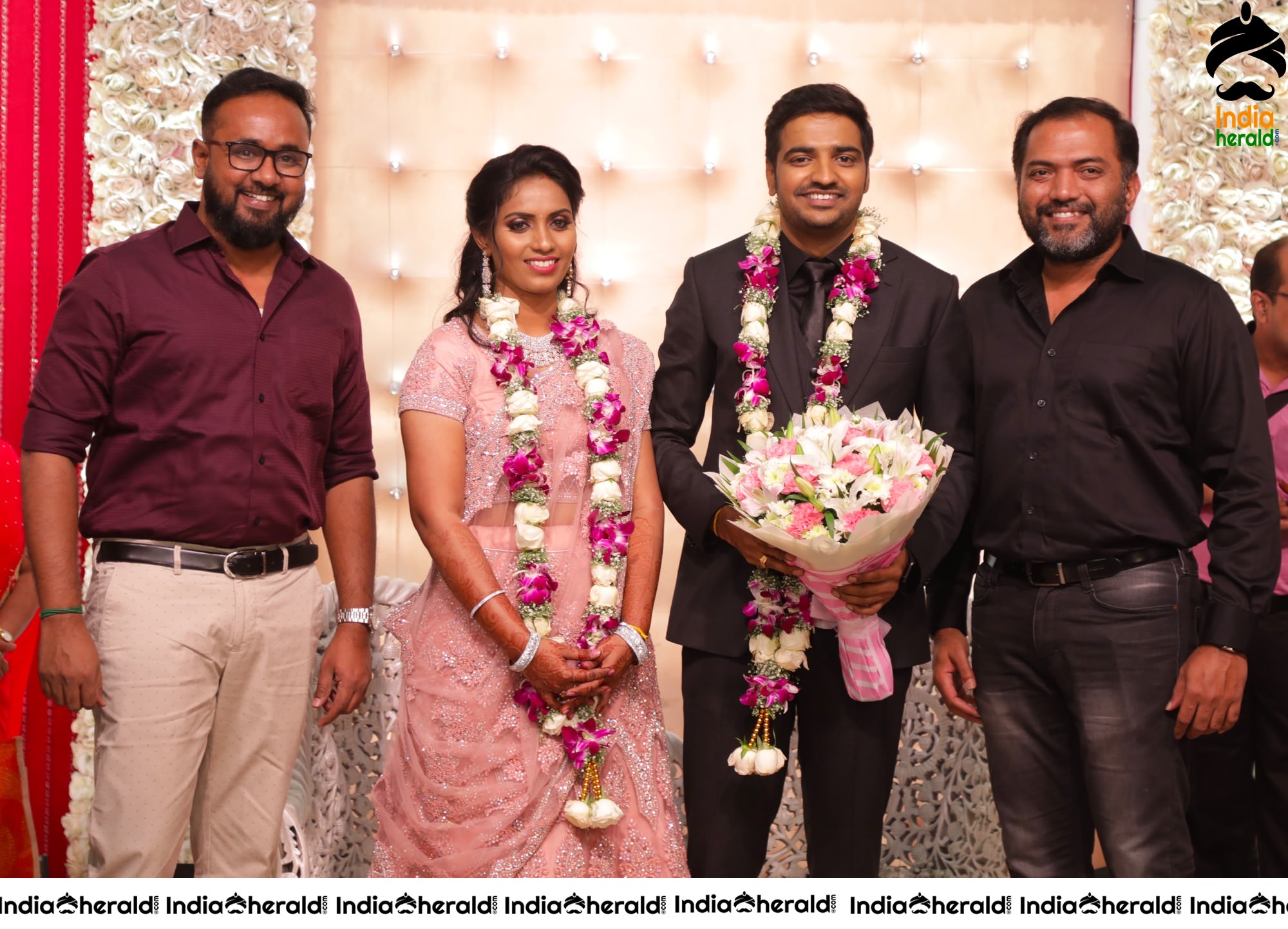 Famous Comedy Actor Sathish and Sindhu Wedding Stills Set 8