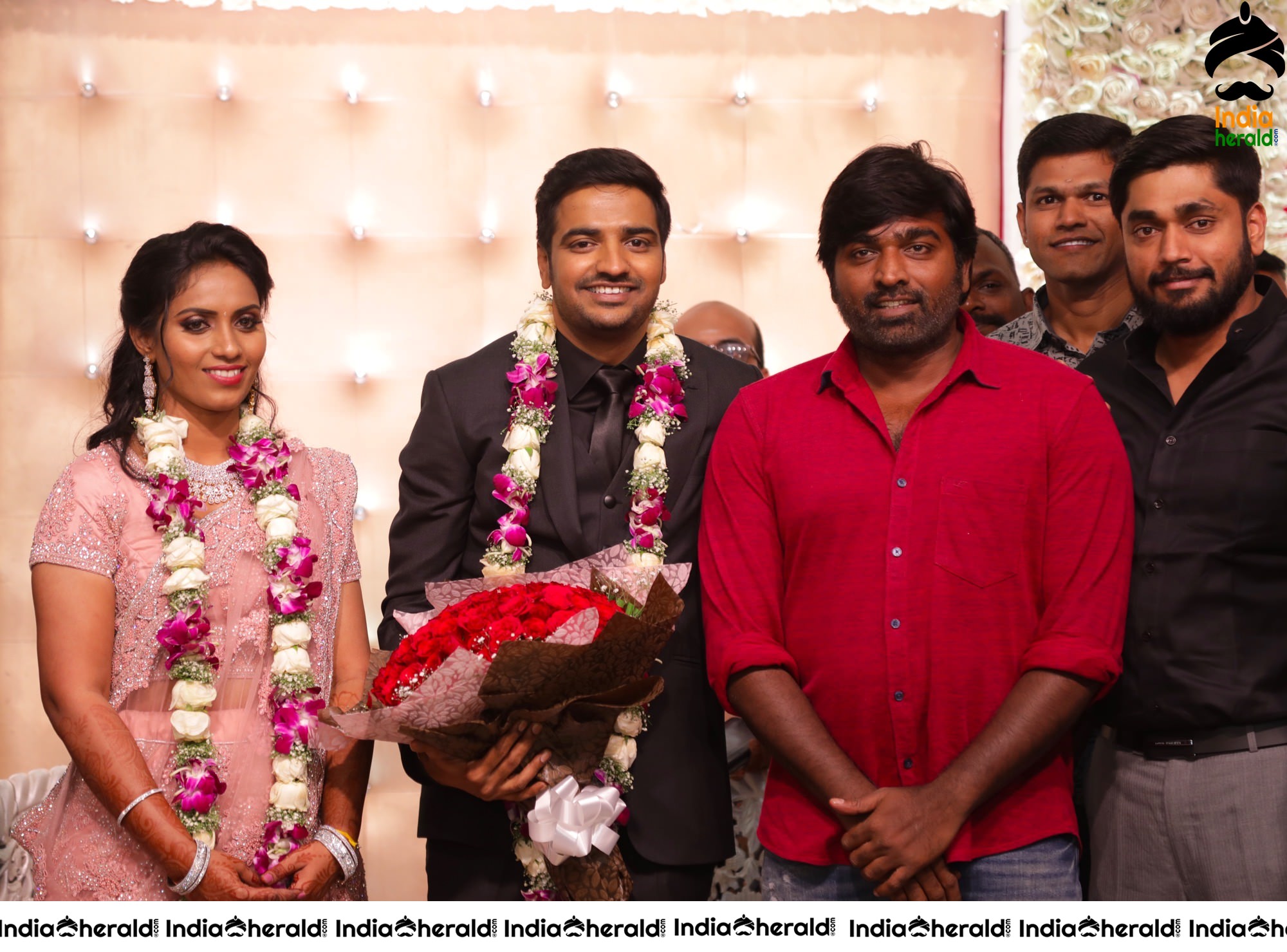 Famous Comedy Actor Sathish and Sindhu Wedding Stills Set 8