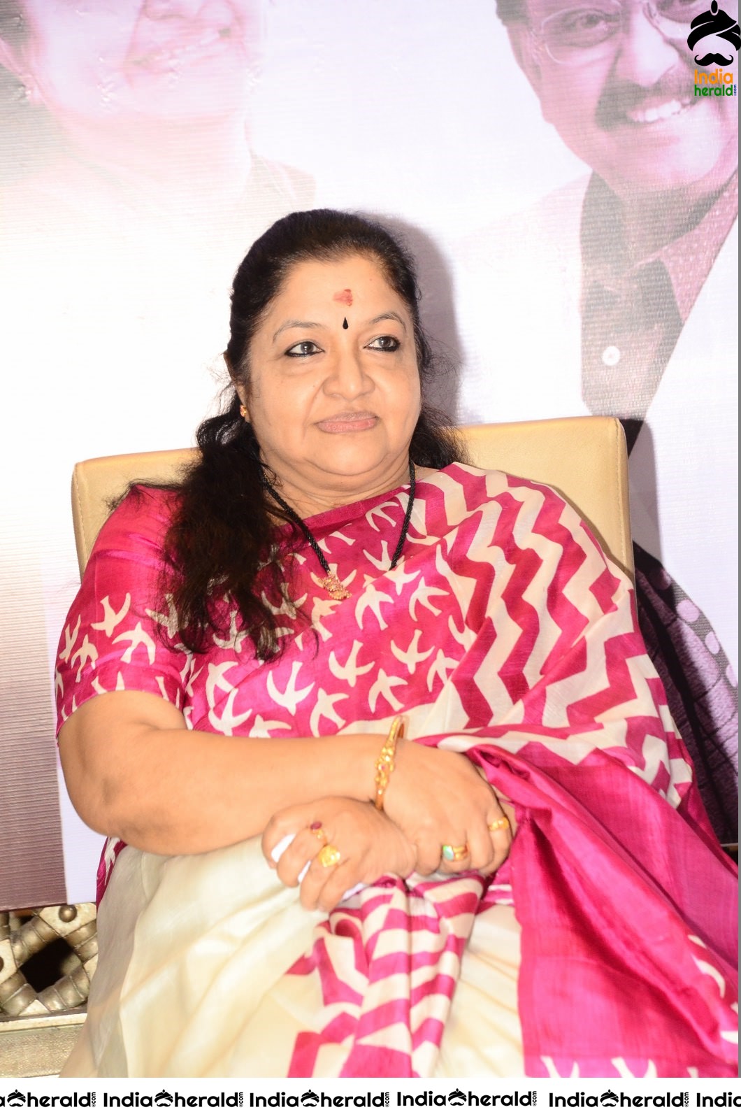 Famous Legendary Female Playback Singer Chitra Photos Set 1