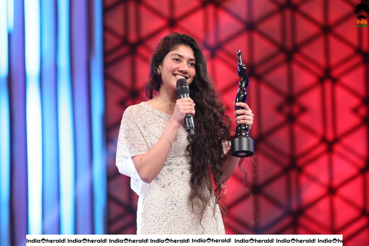 Filmfare South Awards Throwback Event Hot Photos Set 3