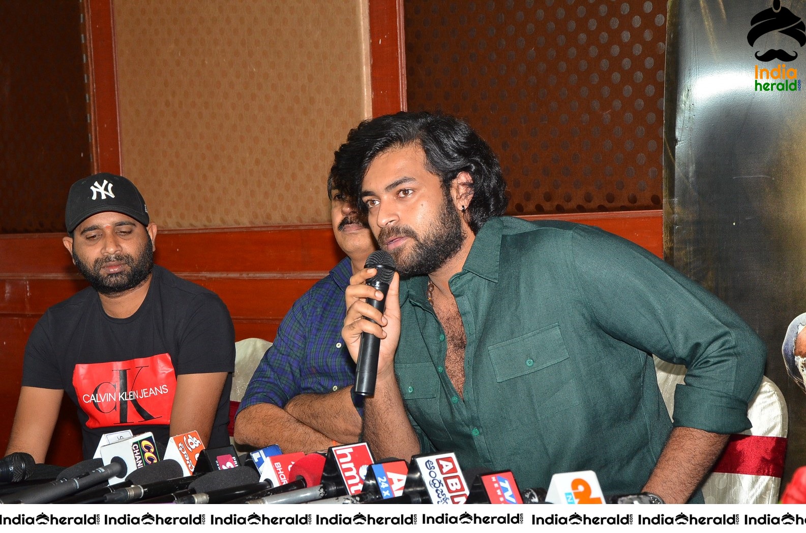 Gaddala Konda Ganesh team at Rajahmundry Pressmeet Set 3