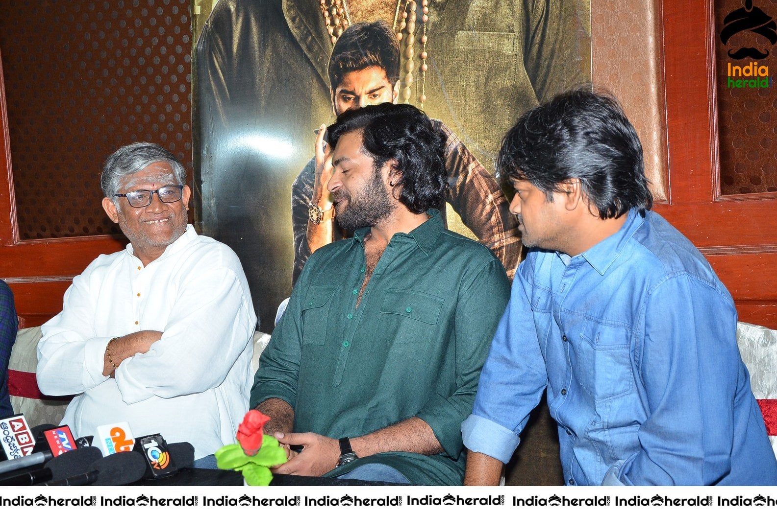 Gaddala Konda Ganesh team at Rajahmundry Pressmeet Set 3
