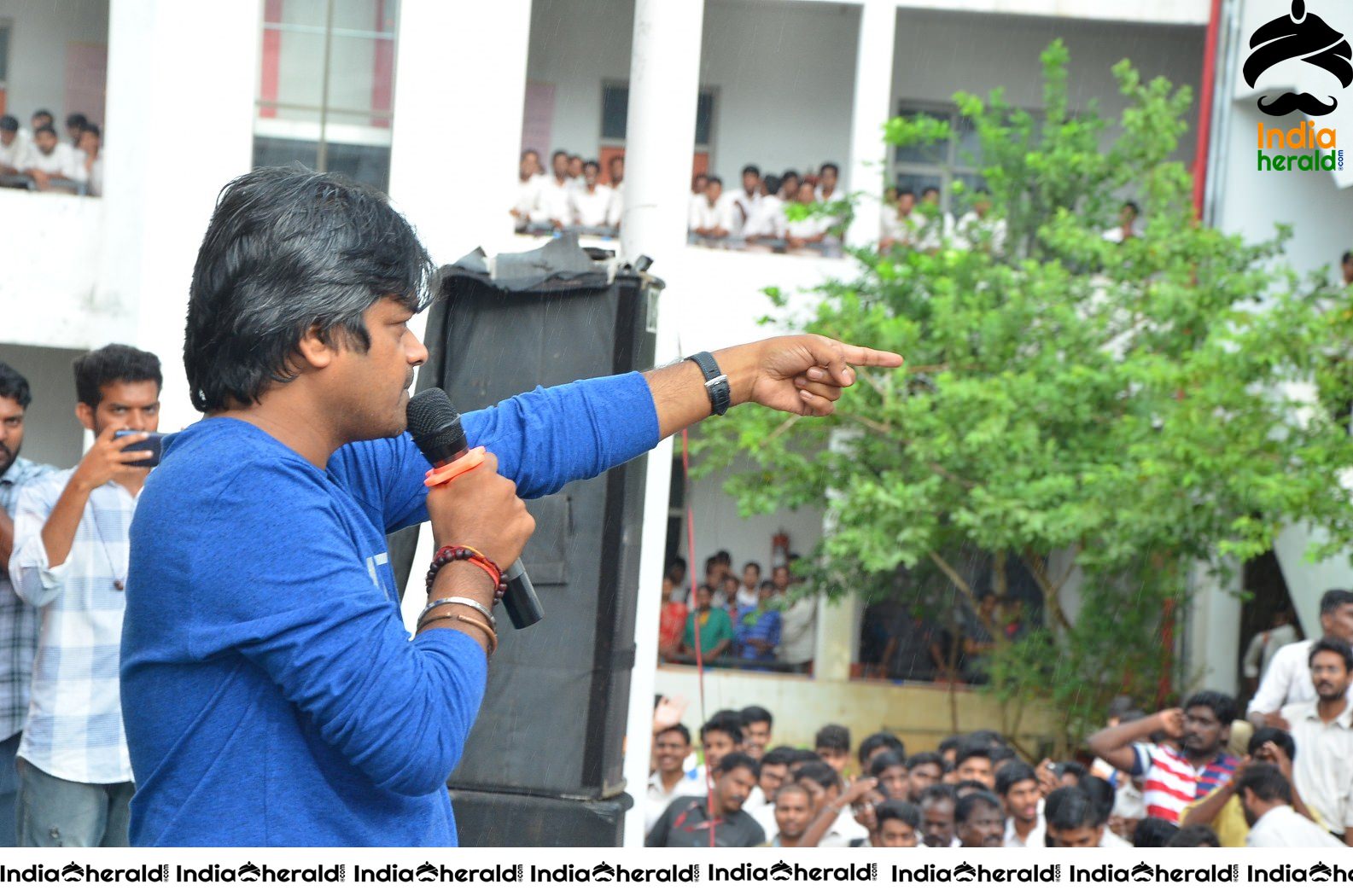 Gaddalakonda Ganesh Team At Vijayawada VVIT College Set 3