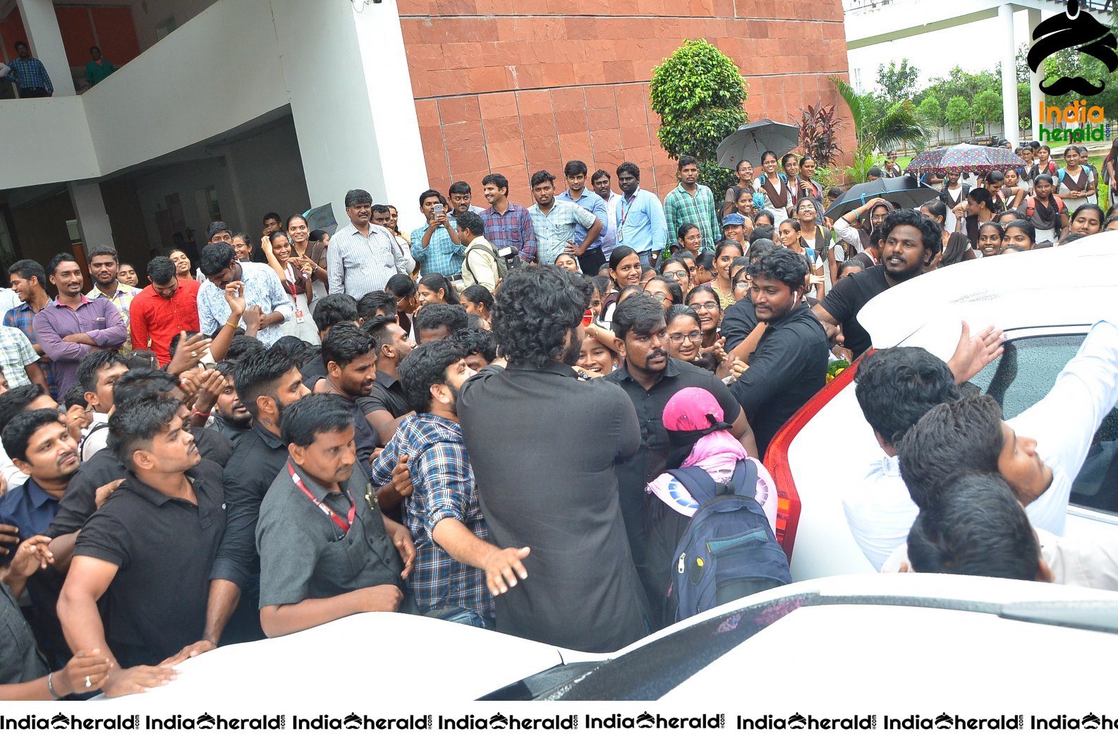 Gaddalakonda Ganesh Team at Vijayawada VVIT College Set 5