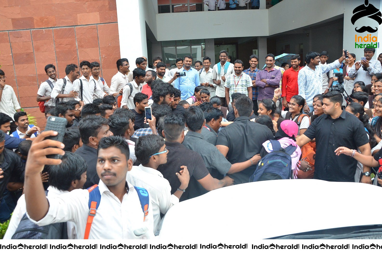 Gaddalakonda Ganesh Team at Vijayawada VVIT College Set 5