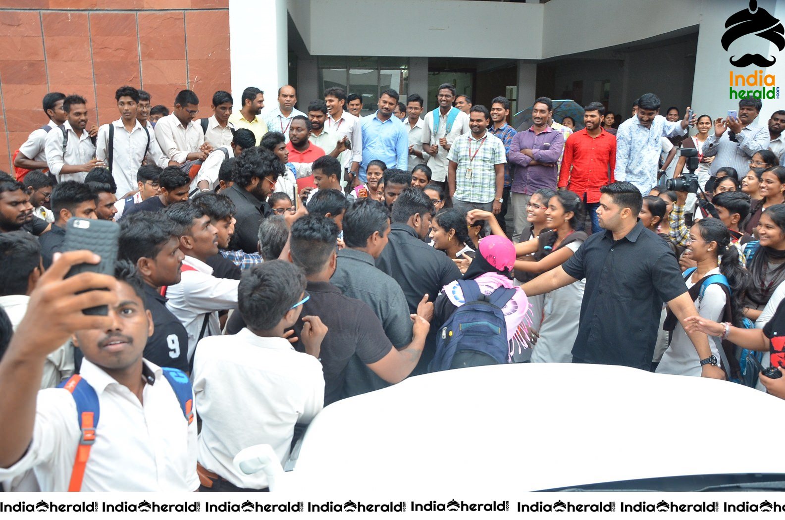 Gaddalakonda Ganesh Team at Vijayawada VVIT College Set 5