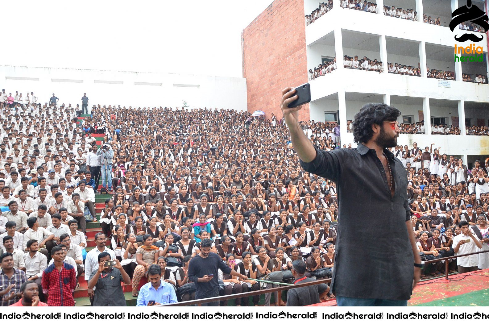 Gaddalakonda Ganesh Team at Vijayawada VVIT College Set 5