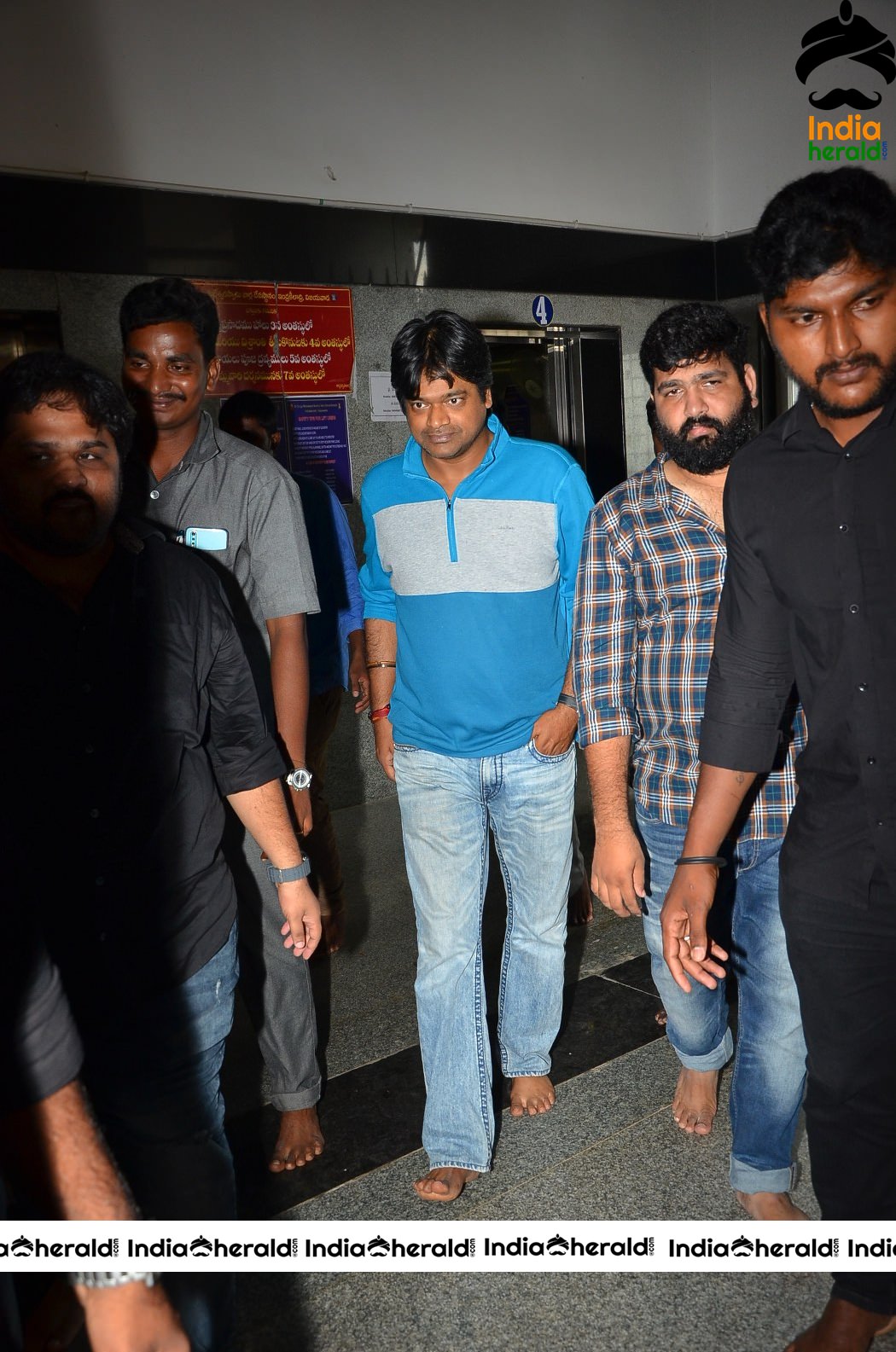 Gaddalakonda Ganesh Team Pays Visit To Vijayawada Durga Temple Set 1