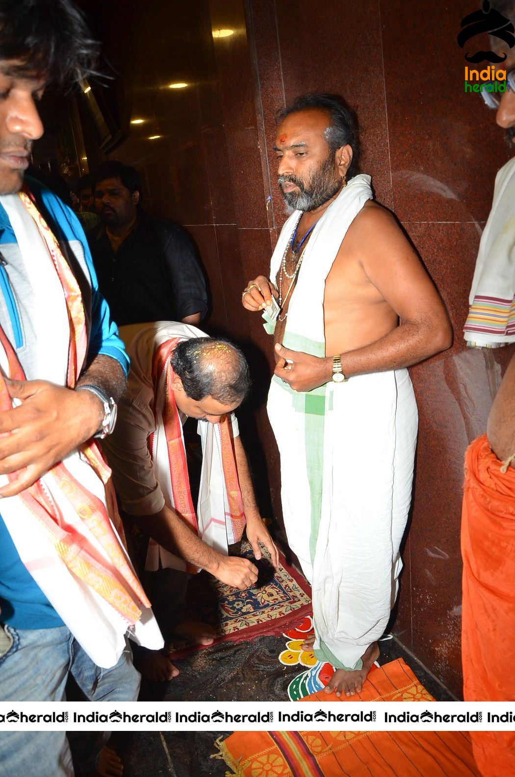 Gaddalakonda Ganesh Team Pays Visit To Vijayawada Durga Temple Set 3