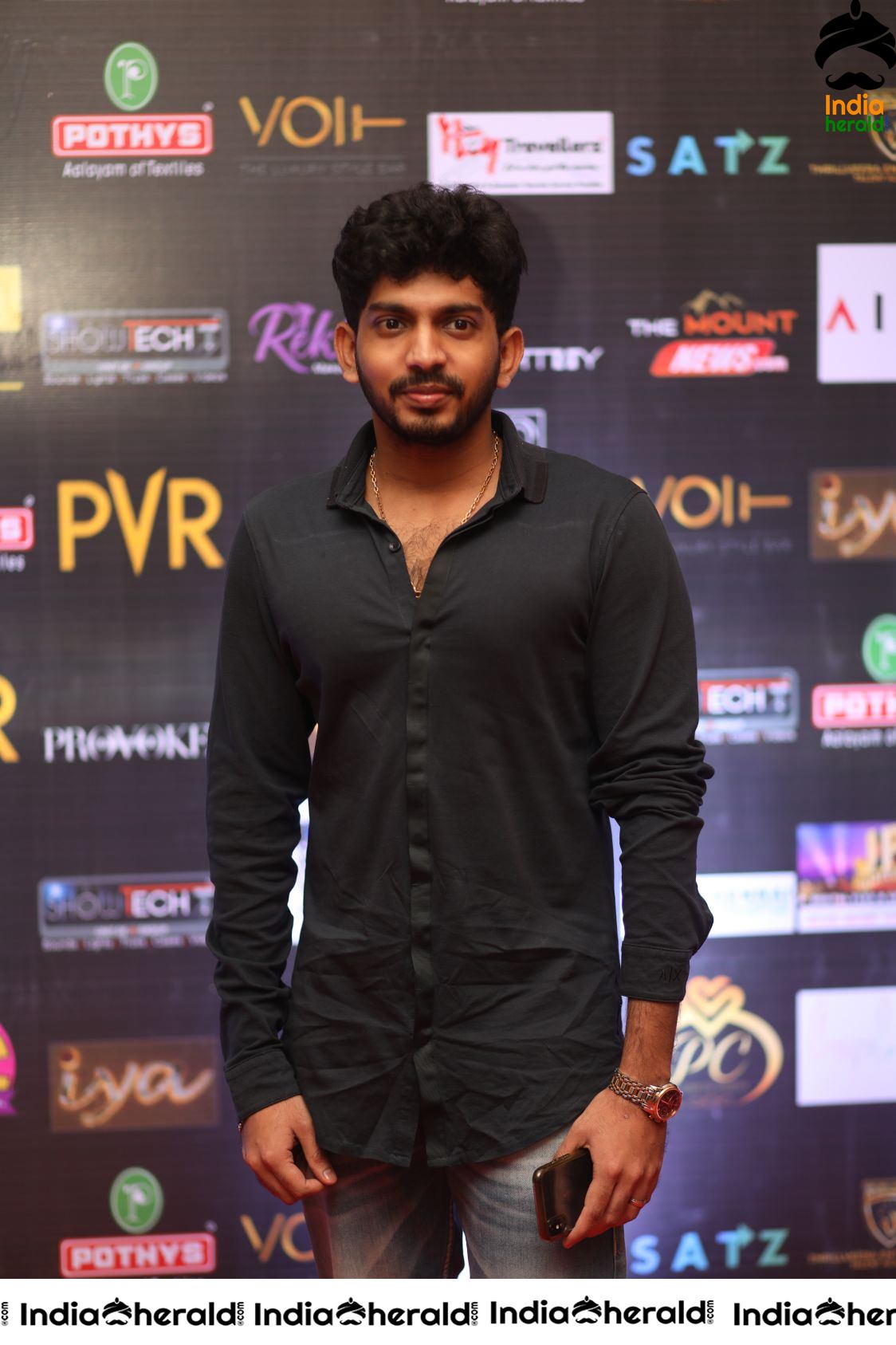 Gasu Designers Studio Presenting D Awards and Dazzle Style Icon Awards Set 1