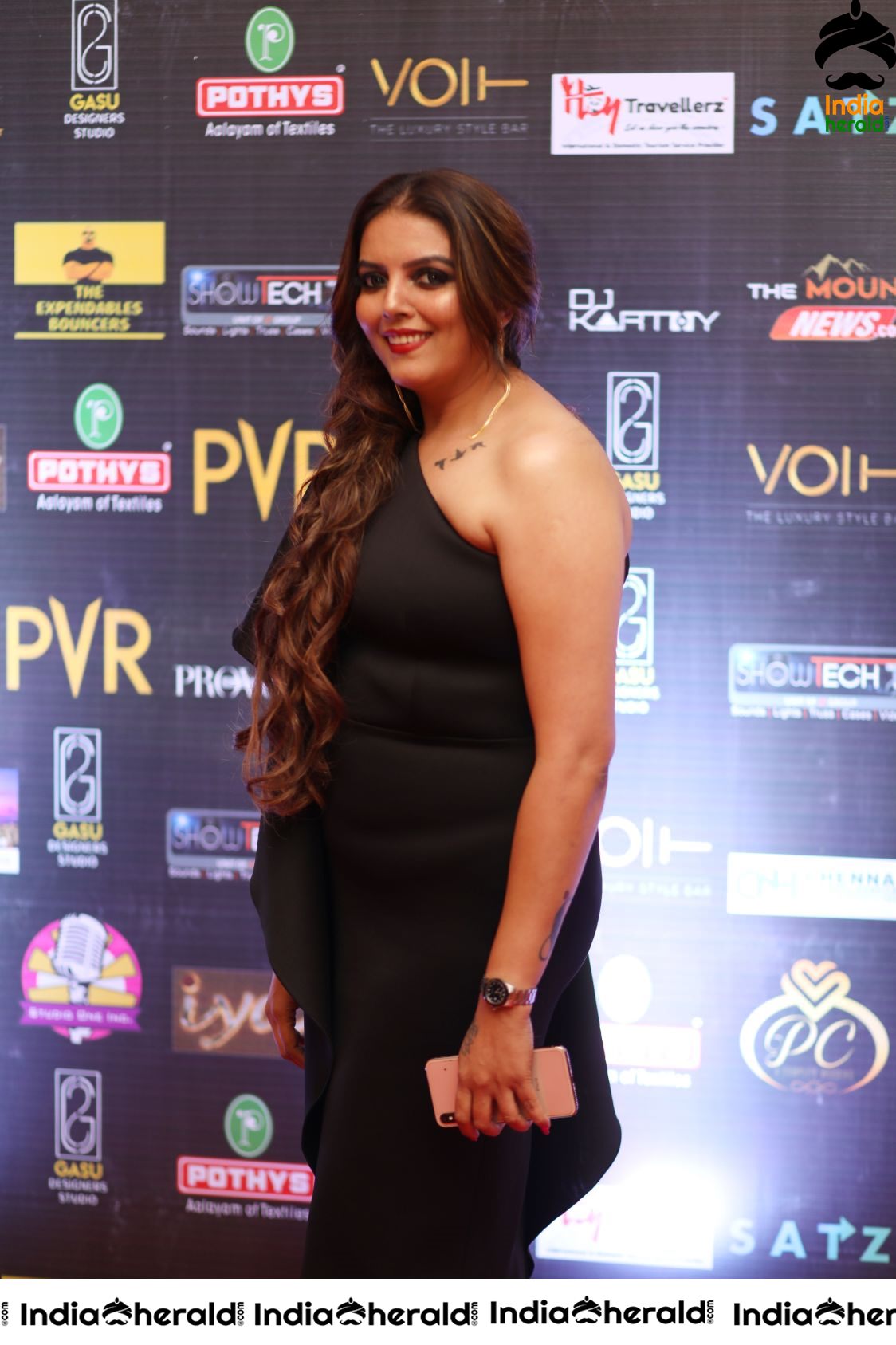 Gasu Designers Studio Presenting D Awards and Dazzle Style Icon Awards Set 1