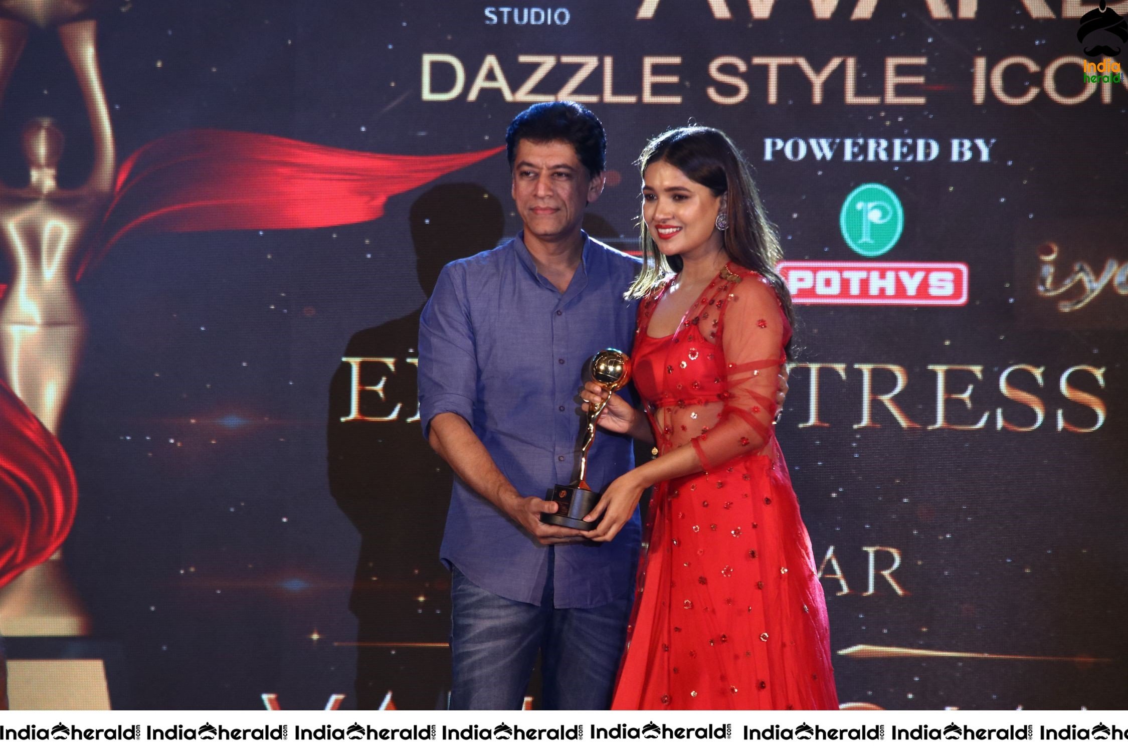 Gasu Designers Studio Presenting D Awards and Dazzle Style Icon Awards Set 3