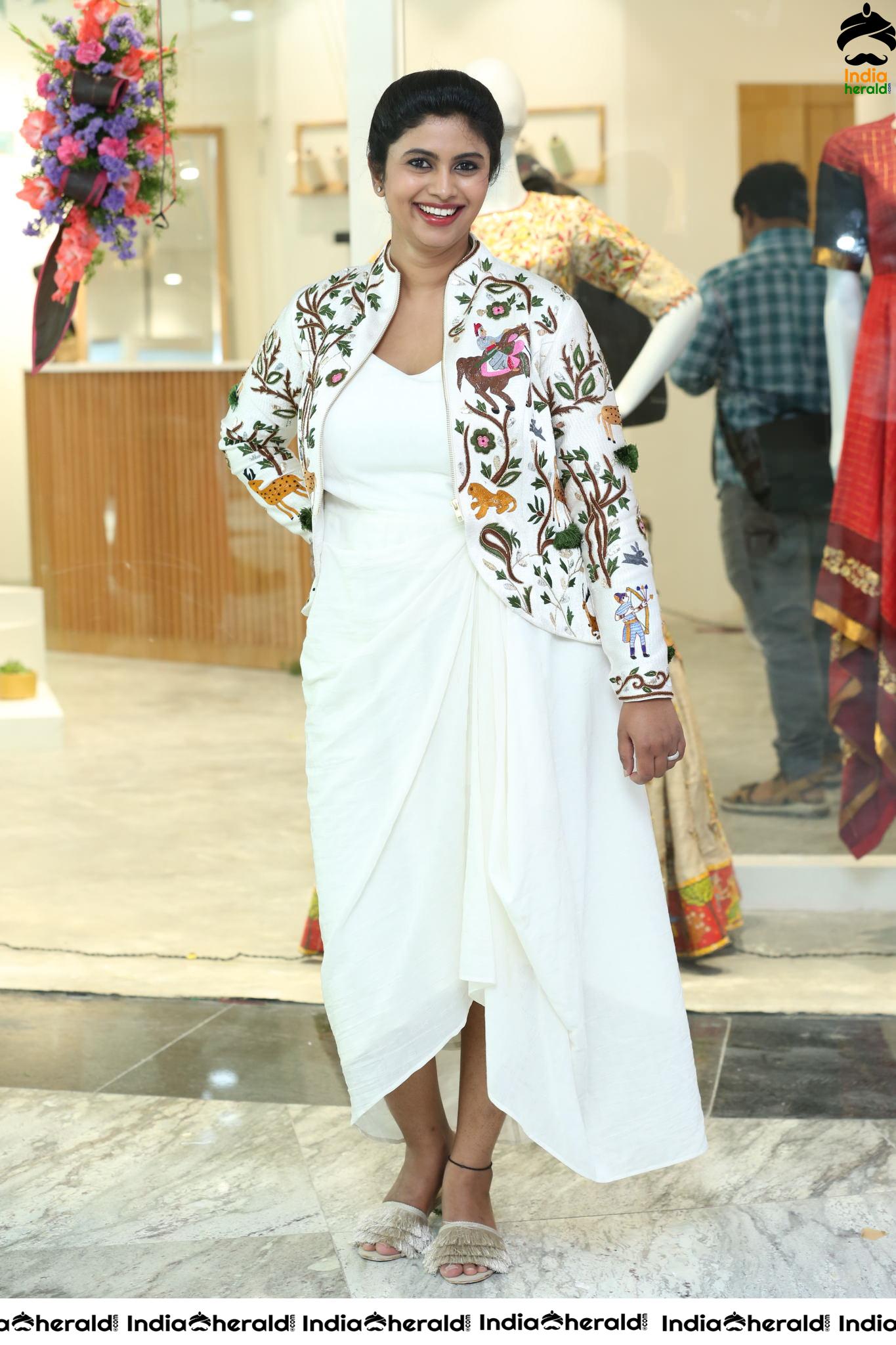 Grand Launch of ENDLESS KNOT Handloom Store at Kondapu by Lakshmi Manchu and Dir Harish Shankar Set 1