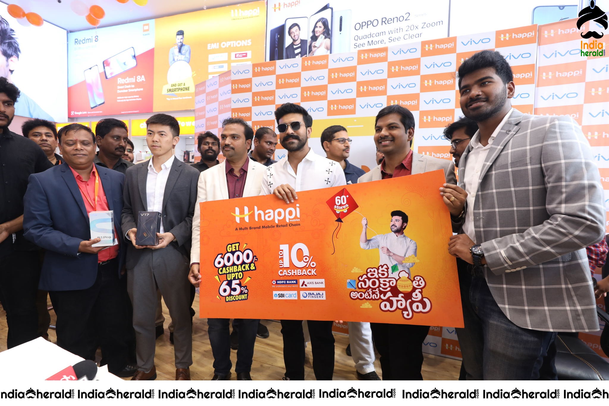 HAPPI MOBILES GRAND LAUNCH OF 60TH STORE BY RAM CHARAN AT VIJAYAWAD Set 3