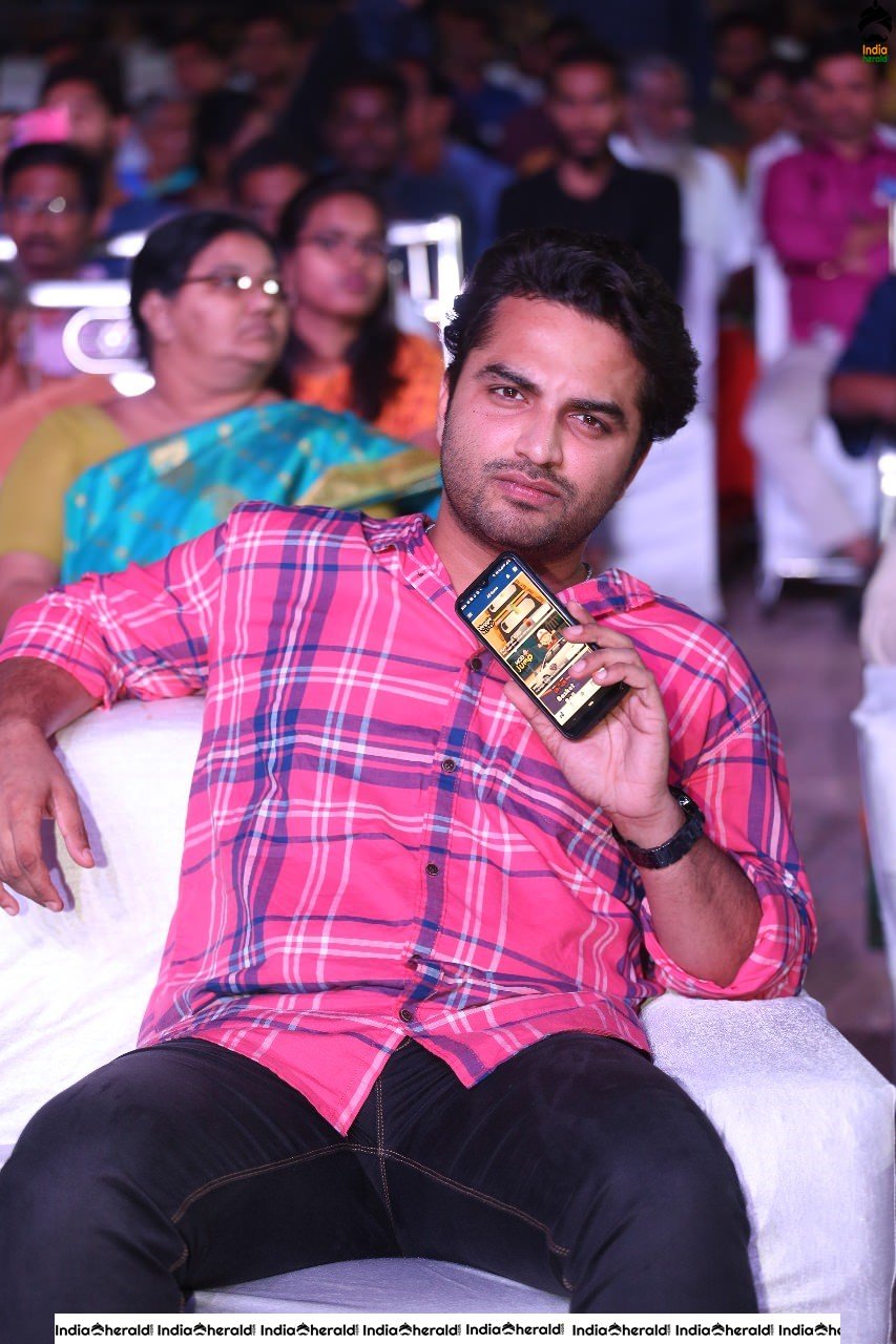 Happy Games Buzz app launch Photos