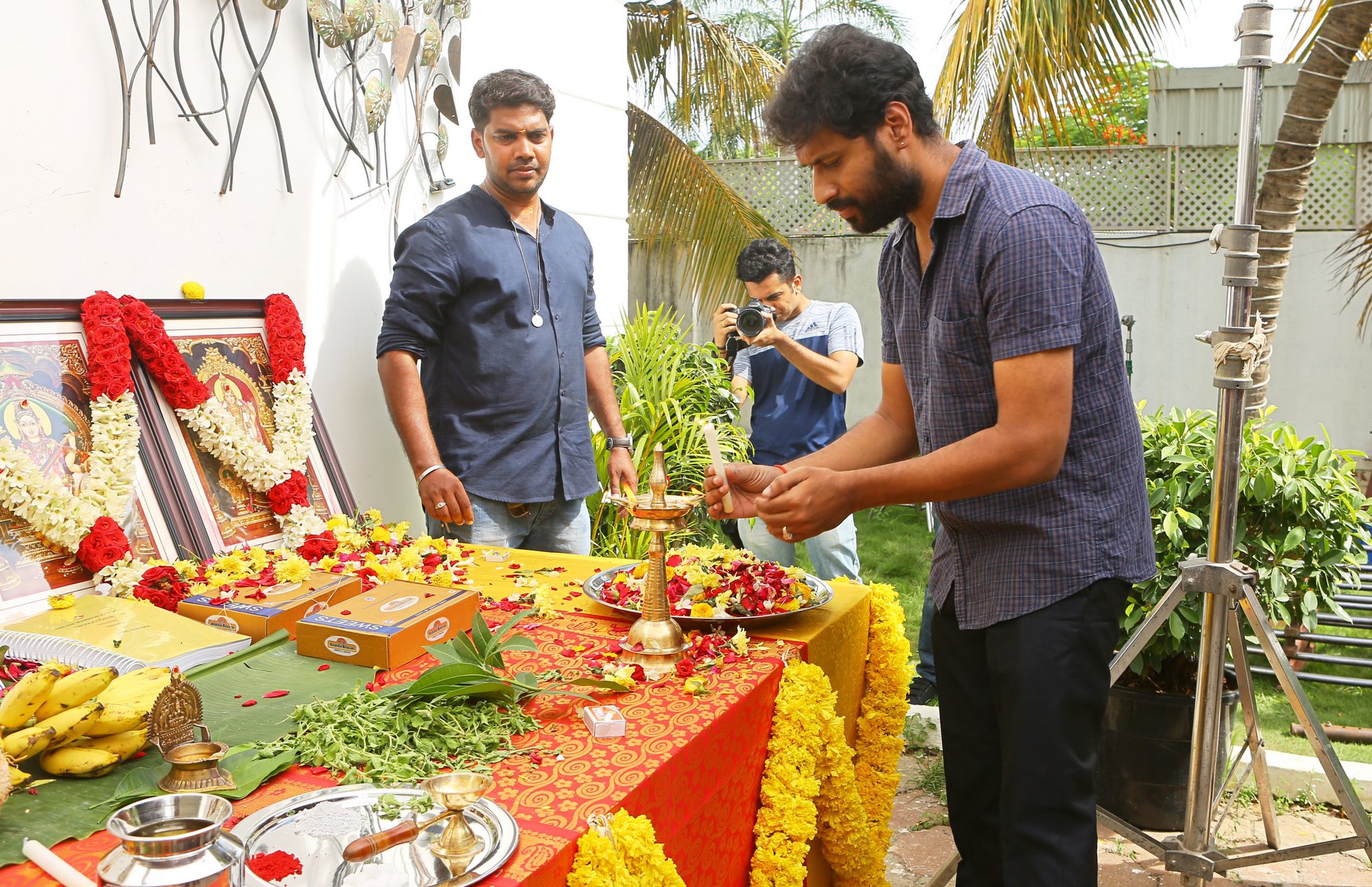 Here's the pooja stills of Sharwanand Set 2 Photos