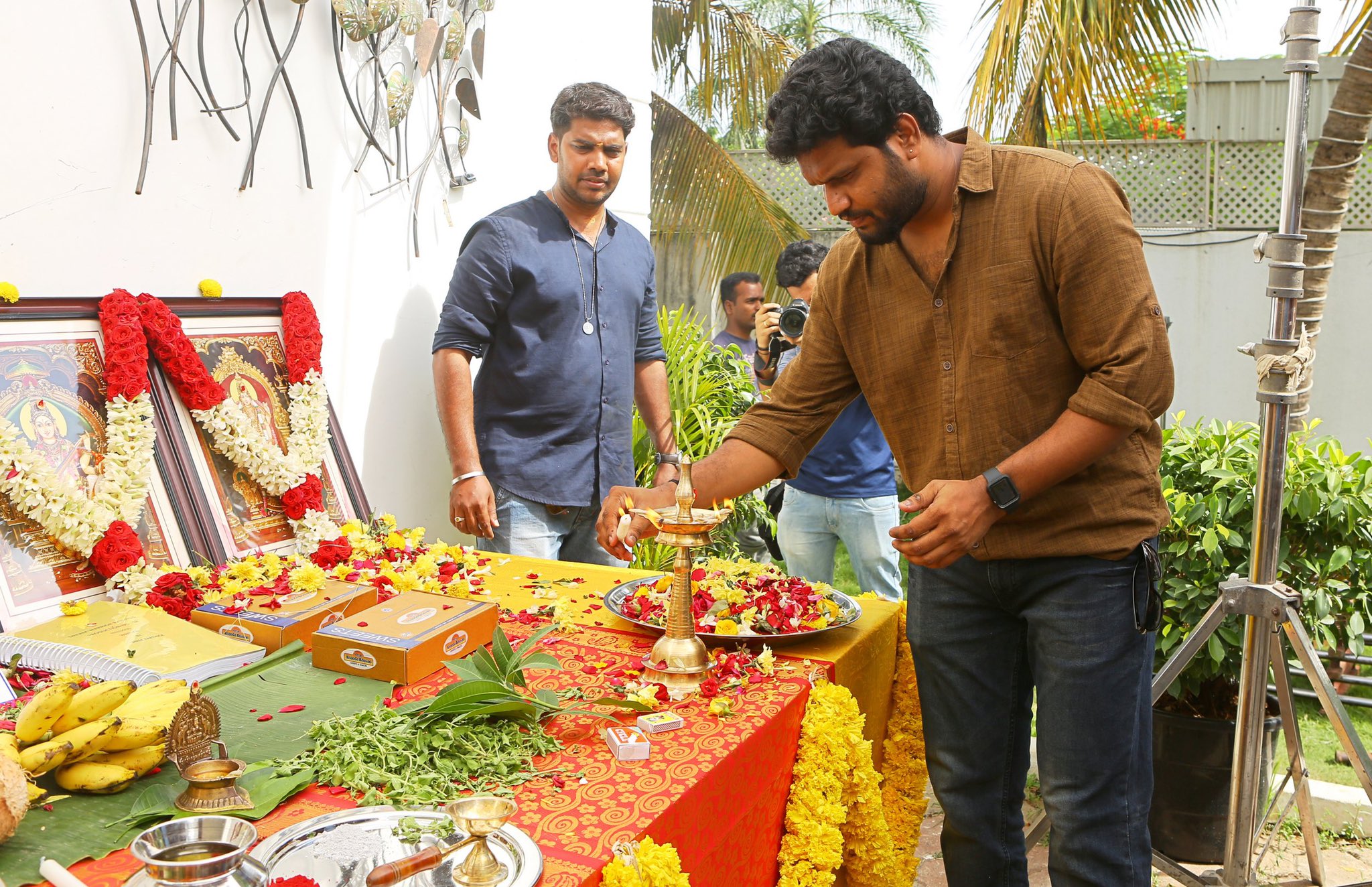 Here's the pooja stills of Sharwanand Set 2 Photos