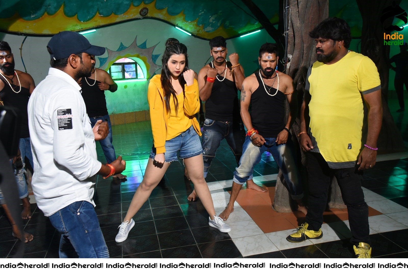 Hi 5 Movie Shooting Coverage Press Meet Set 1