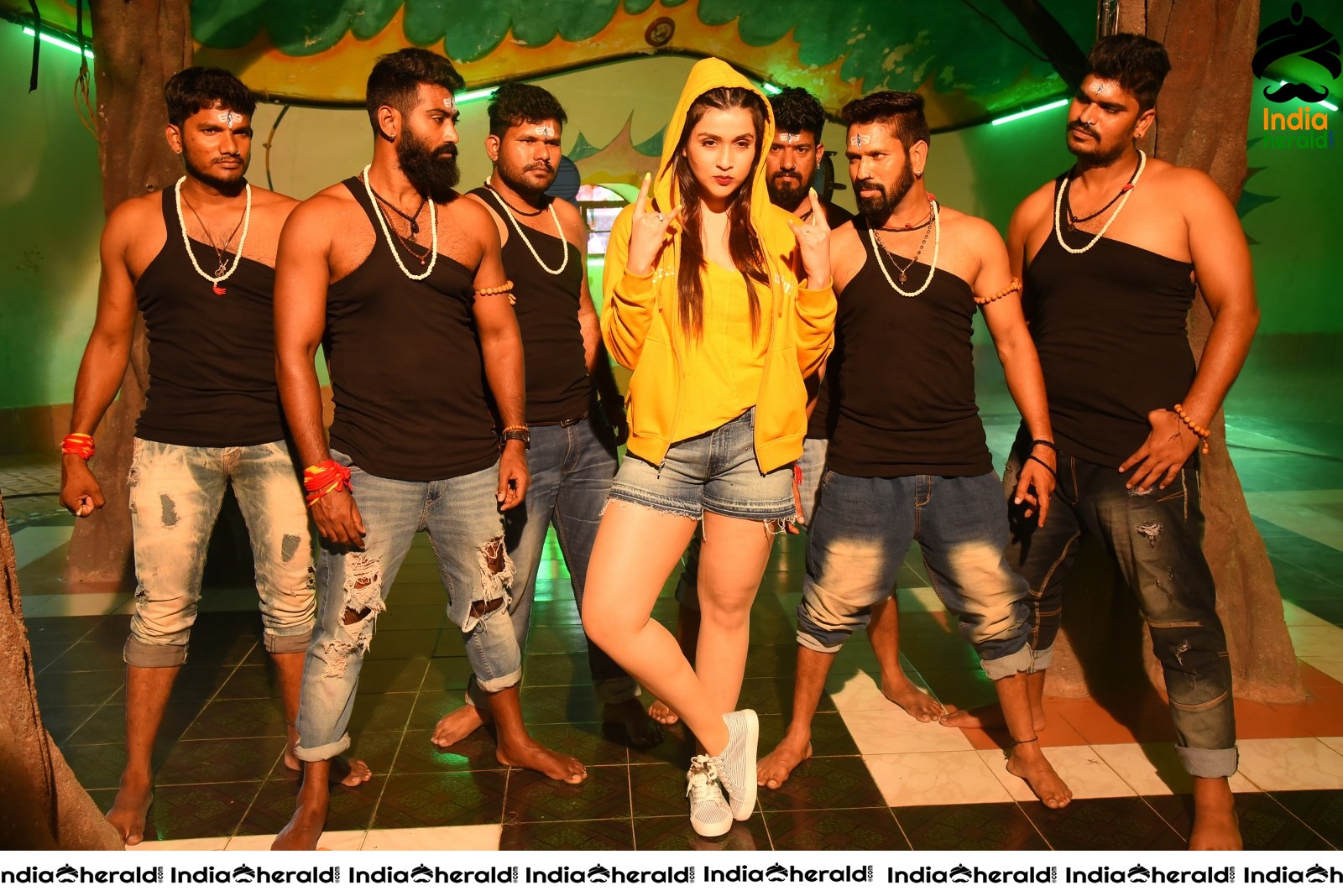 Hi 5 Movie Shooting Coverage Press Meet Set 1