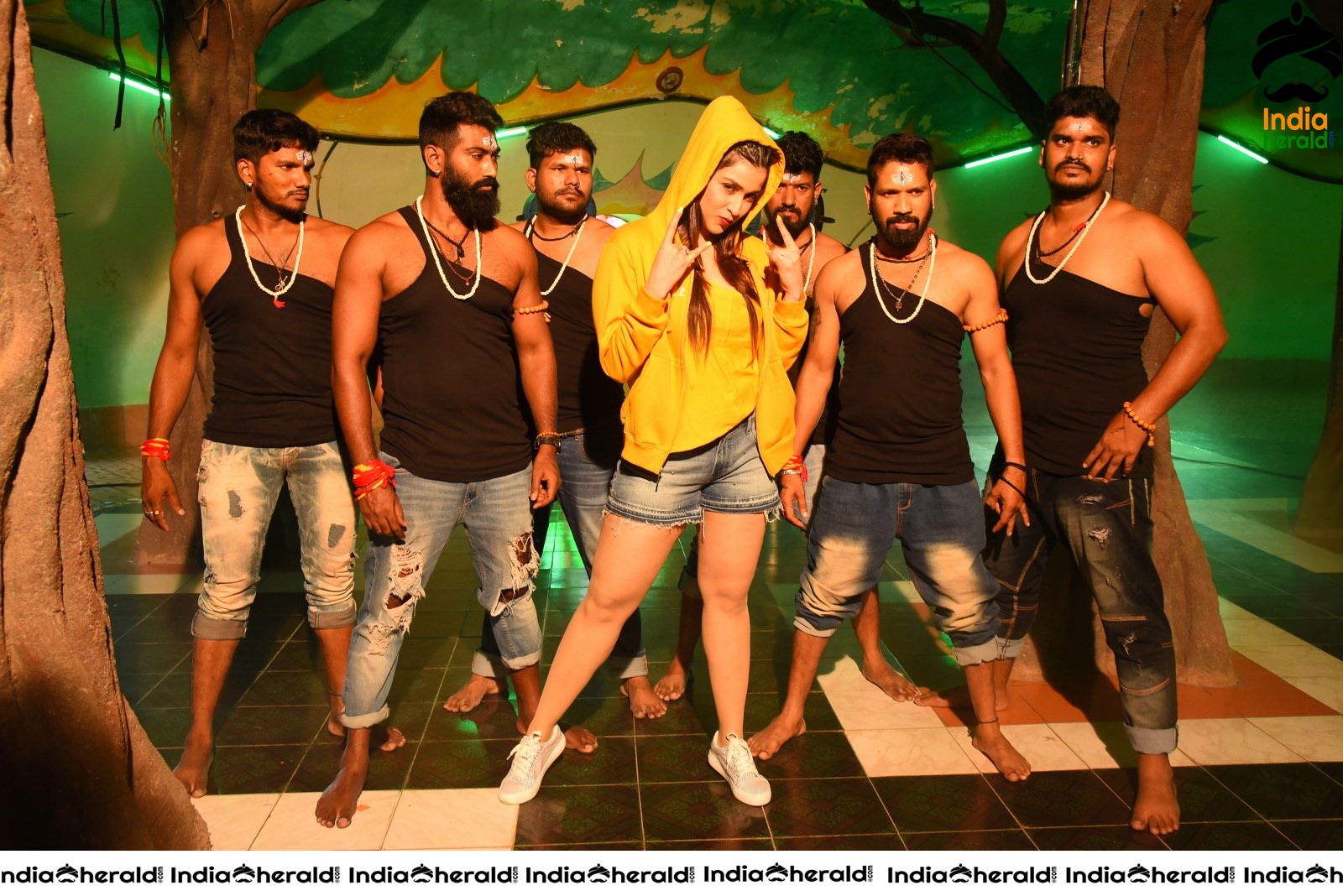 Hi 5 Movie Shooting Coverage Press Meet Set 1