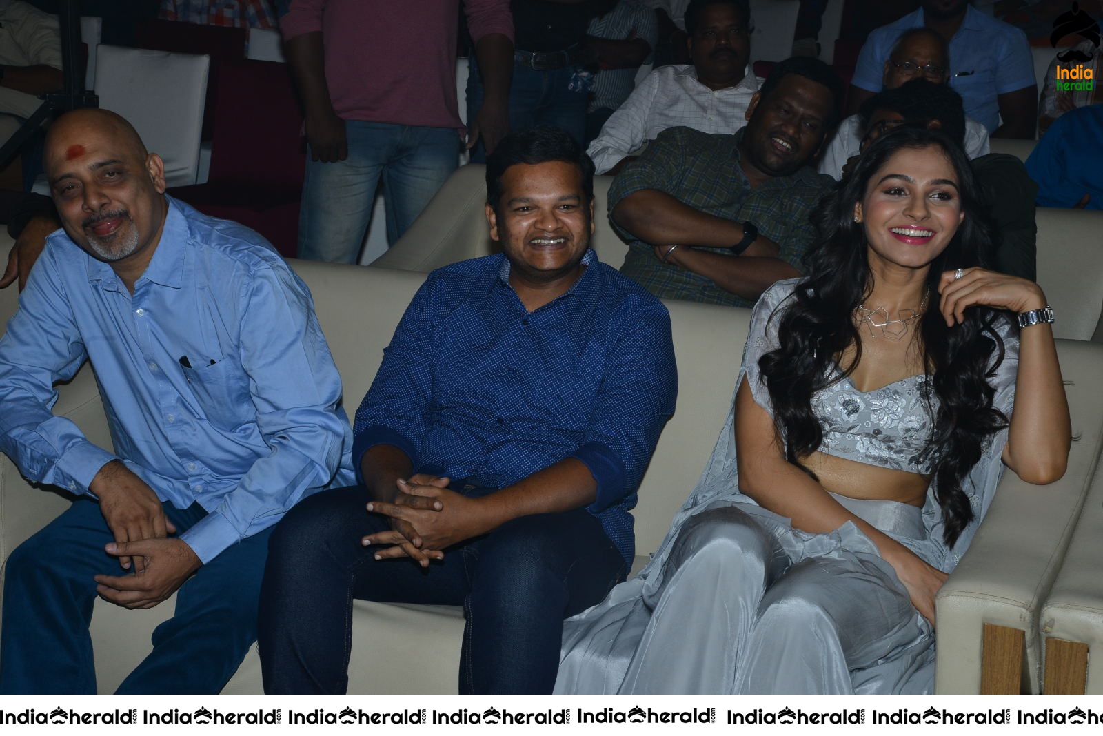 Hot Andrea and Pooja Kumar in Vishwaroopam Movie Throwback Event Photos Set 4