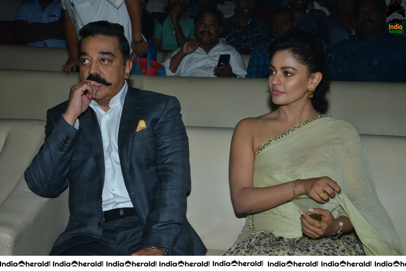 Hot Andrea and Pooja Kumar in Vishwaroopam Movie Throwback Event Photos Set 4