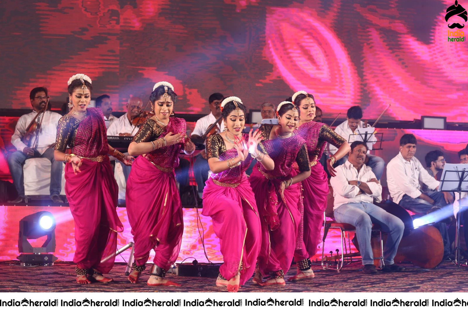 Hot Dance at Ala Vaikunthapurramuloo Musical Concert Set 2