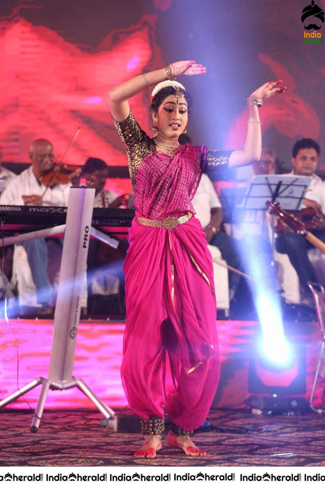 Hot Dance at Ala Vaikunthapurramuloo Musical Concert Set 2