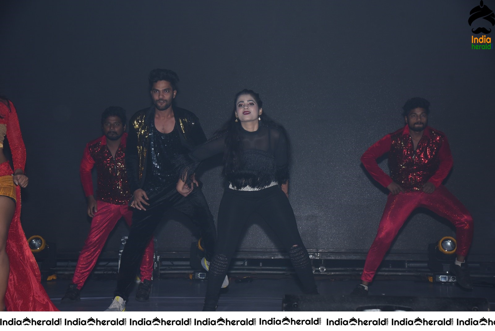 Hot Dance on the stage by Dancers at Dabangg 3 Event Set 2