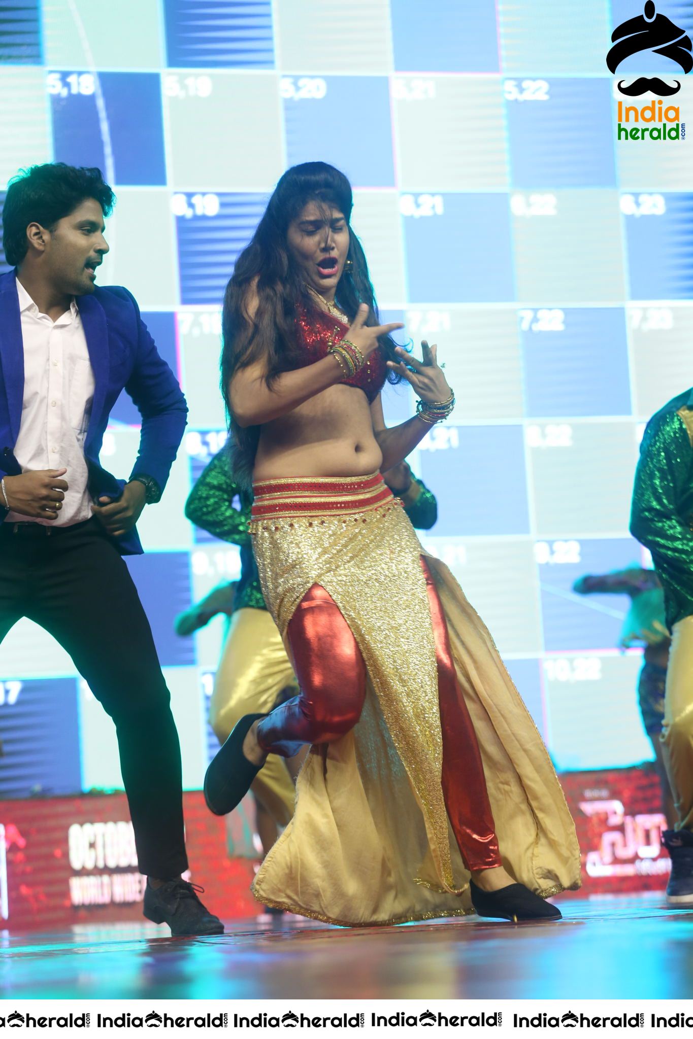 Hot Dance Performance At Sye Raa Pre Release Event Set 1