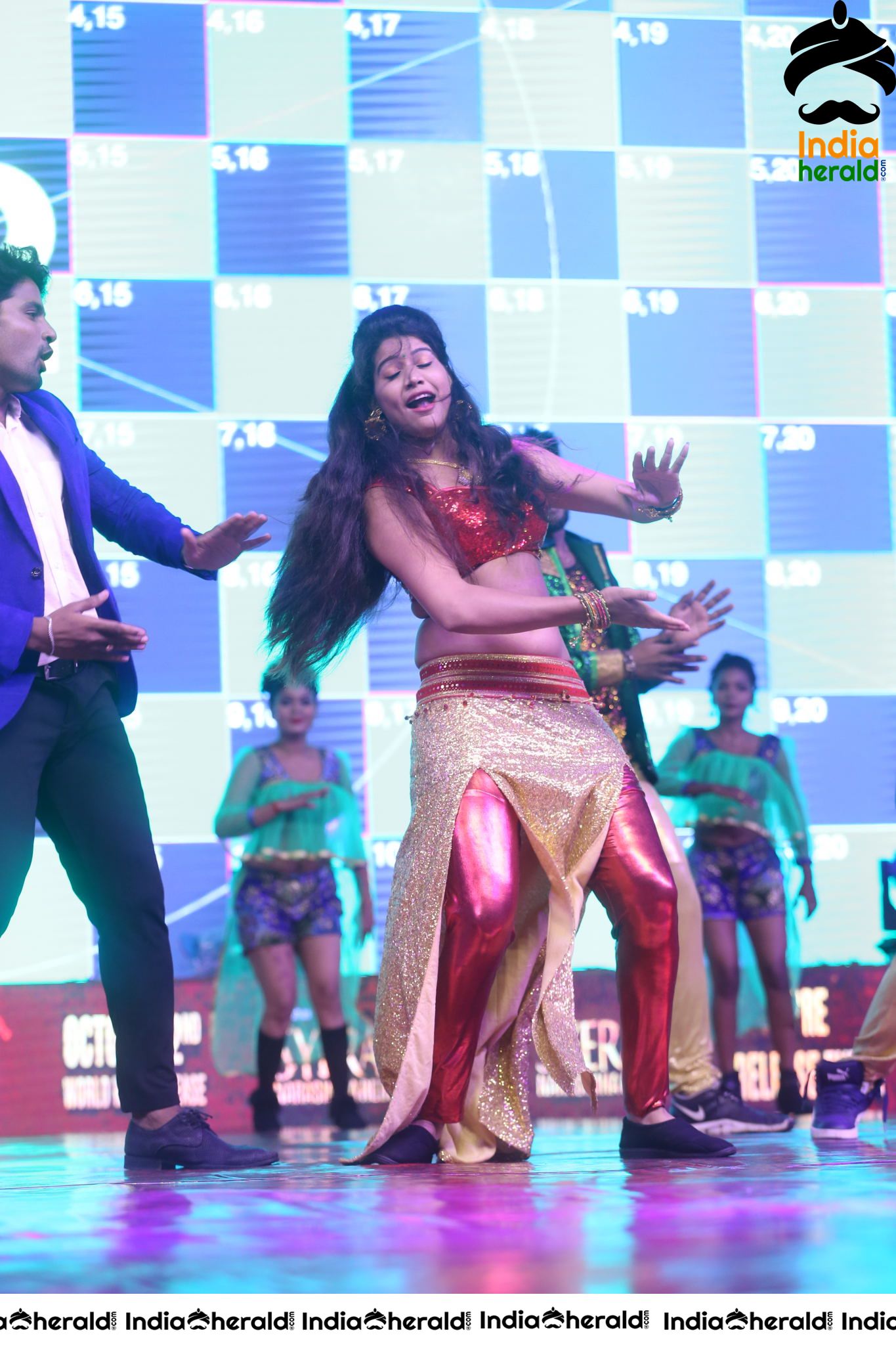 Hot Dance Performance At Sye Raa Pre Release Event Set 1