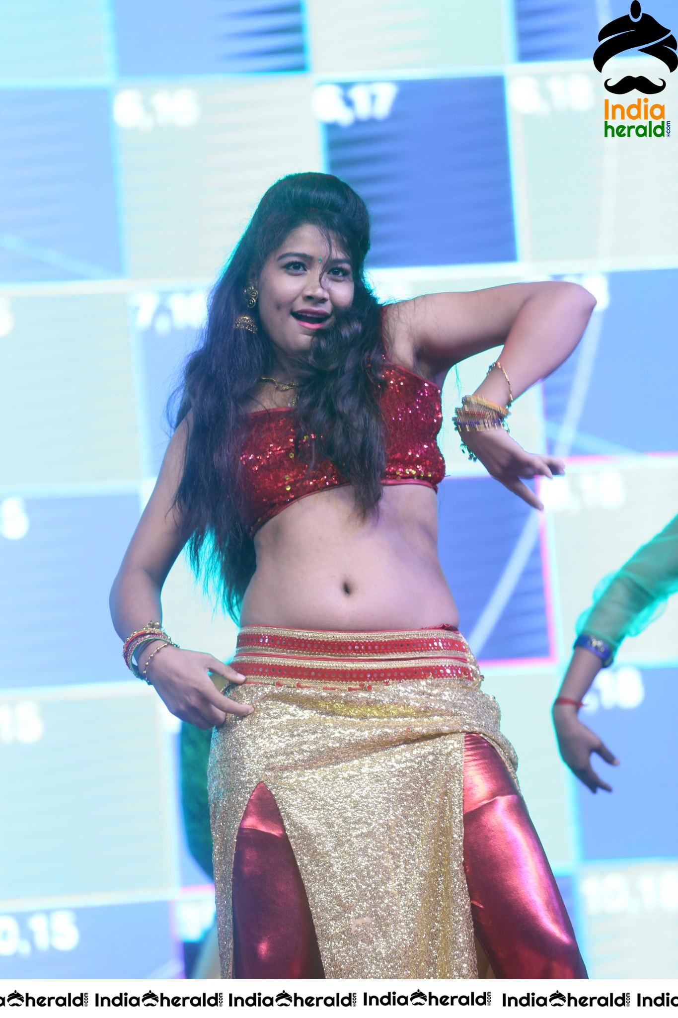 Hot Dance Performance At Sye Raa Pre Release Event Set 2