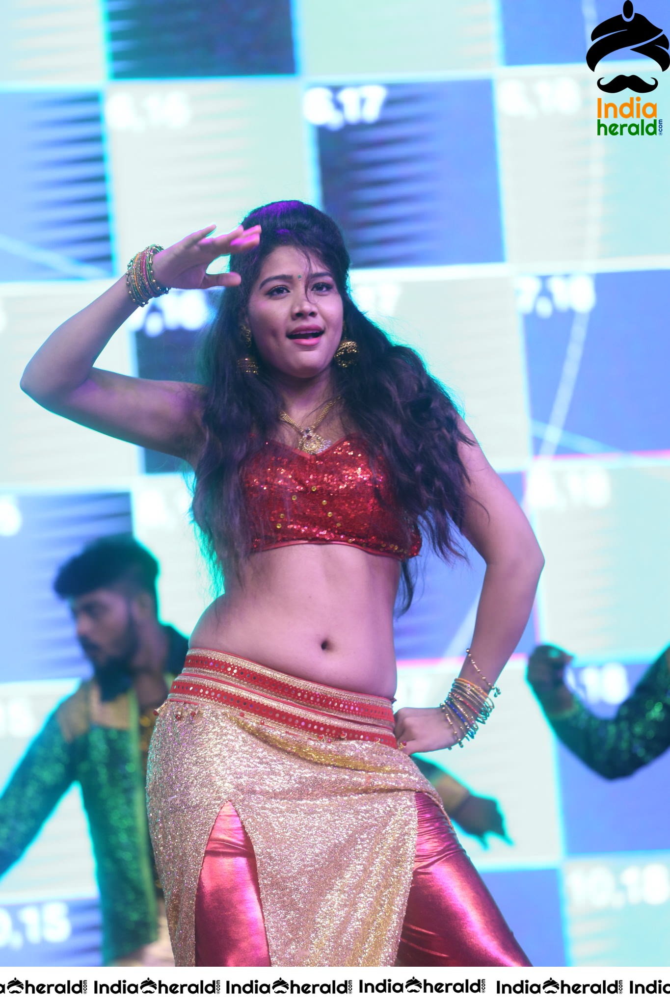 Hot Dance Performance At Sye Raa Pre Release Event Set 2