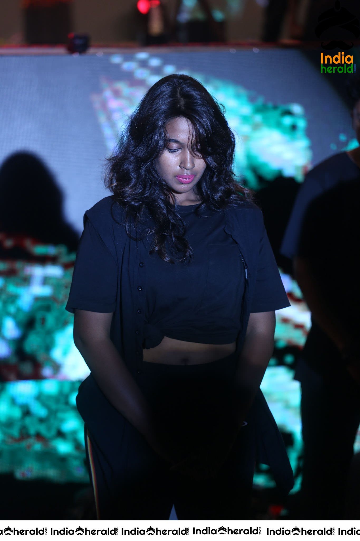 Hot Dance Performance At Sye Raa Pre Release Event Set 2