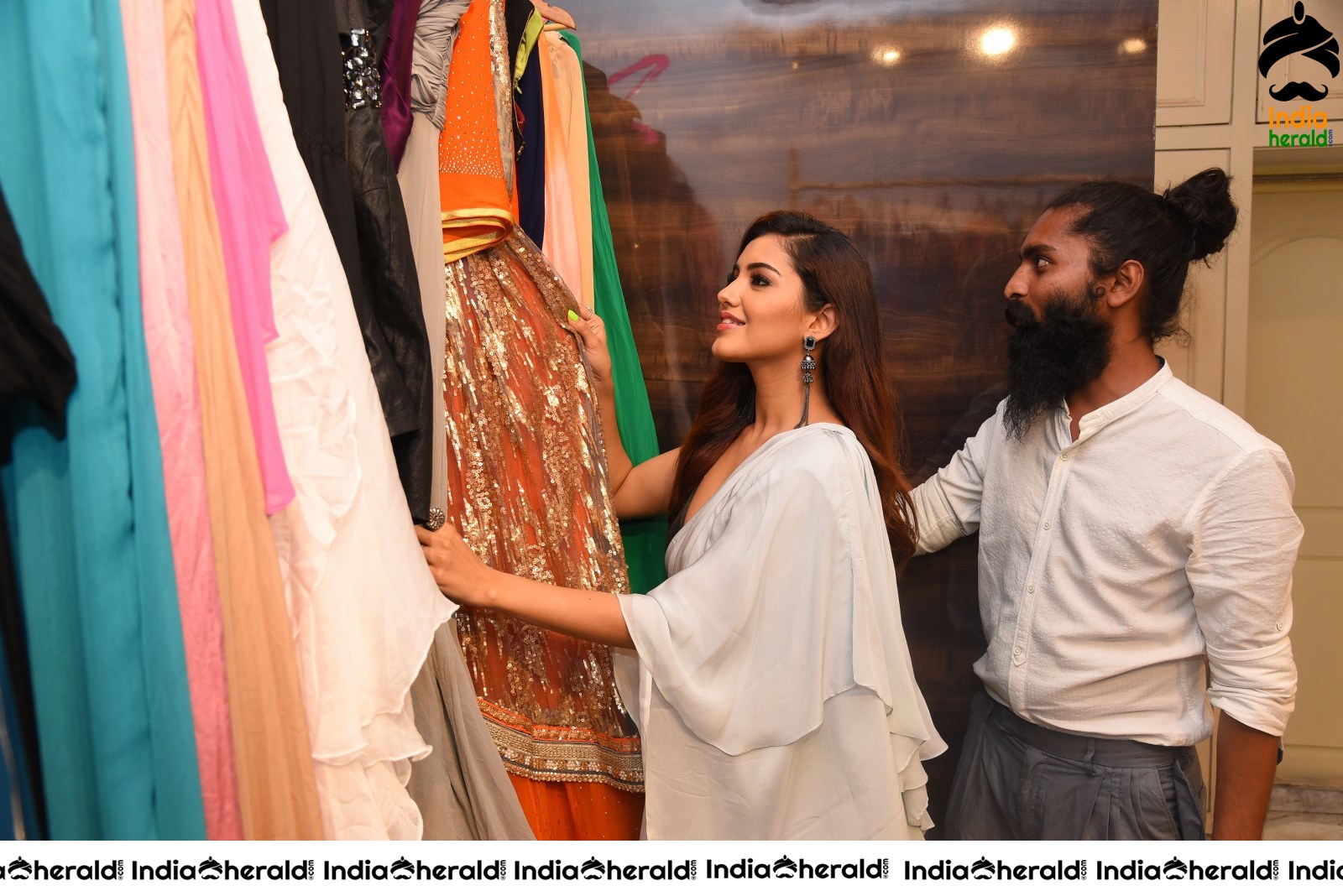 Hot Malvika Sharma at Fashion Studio Opening Launch Event Photos Set 4