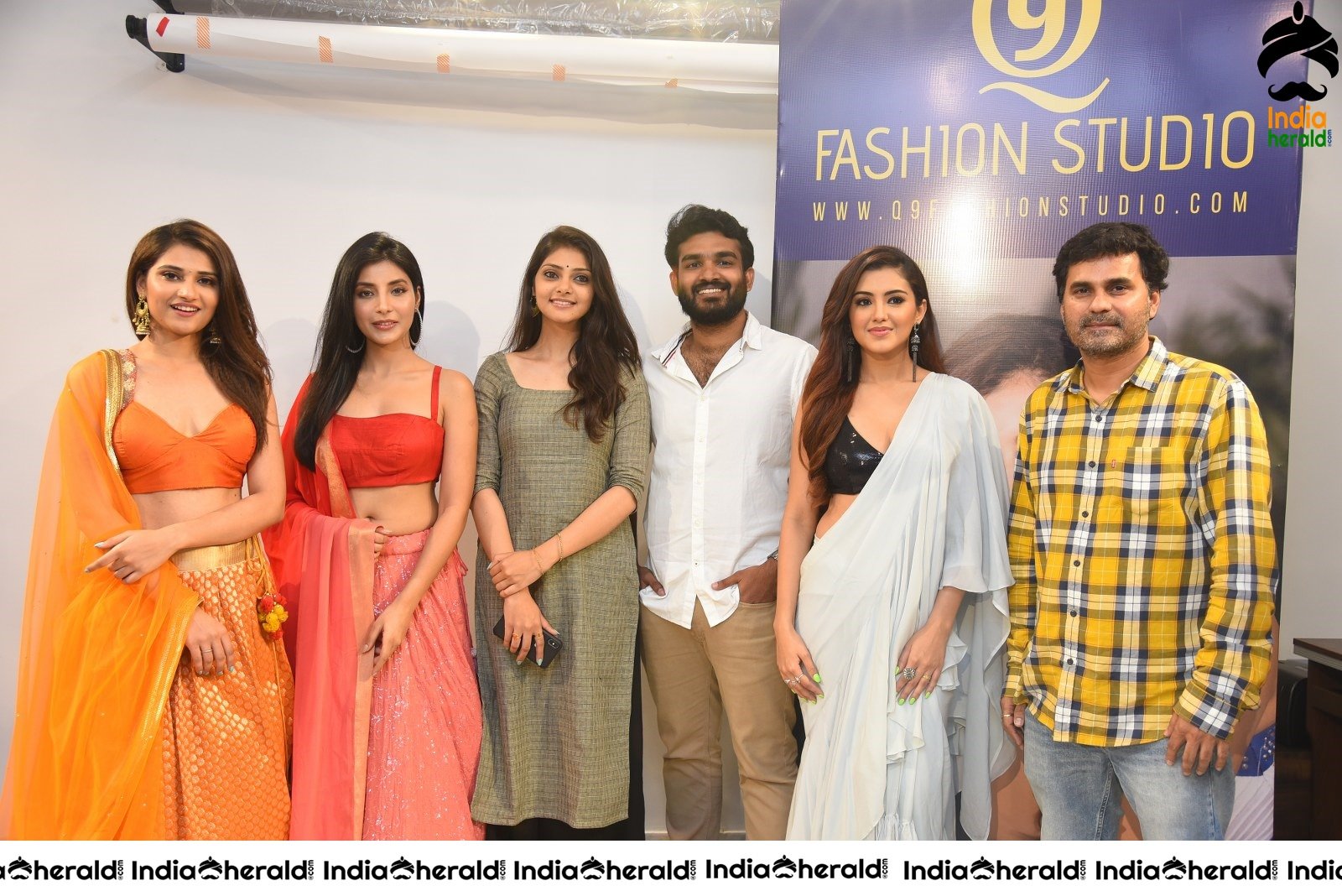 Hot Malvika Sharma at Fashion Studio Opening Launch Event Photos Set 5