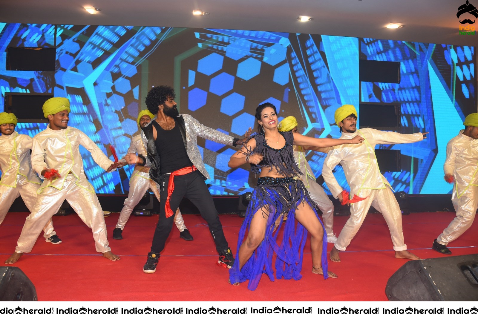 Hot Performance on the stage at Thippara Meesam Event Set 2