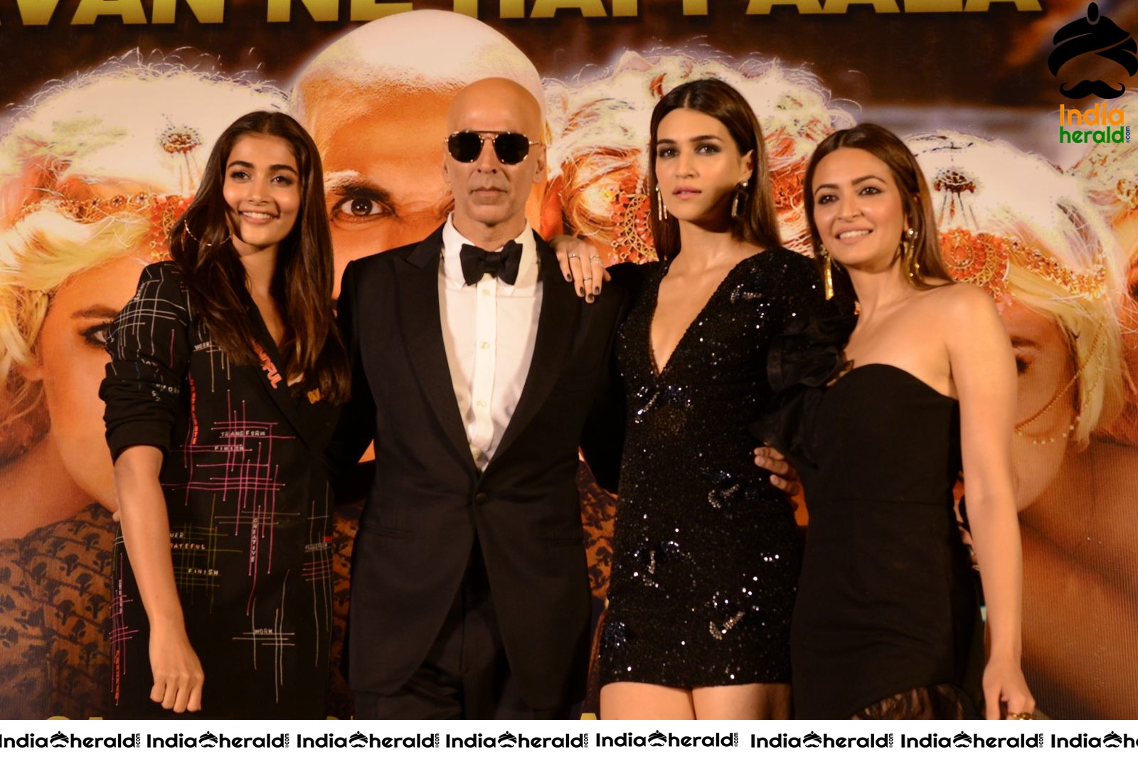 Housefull 4 Movie Pre Release Event Hot Photos Set 10