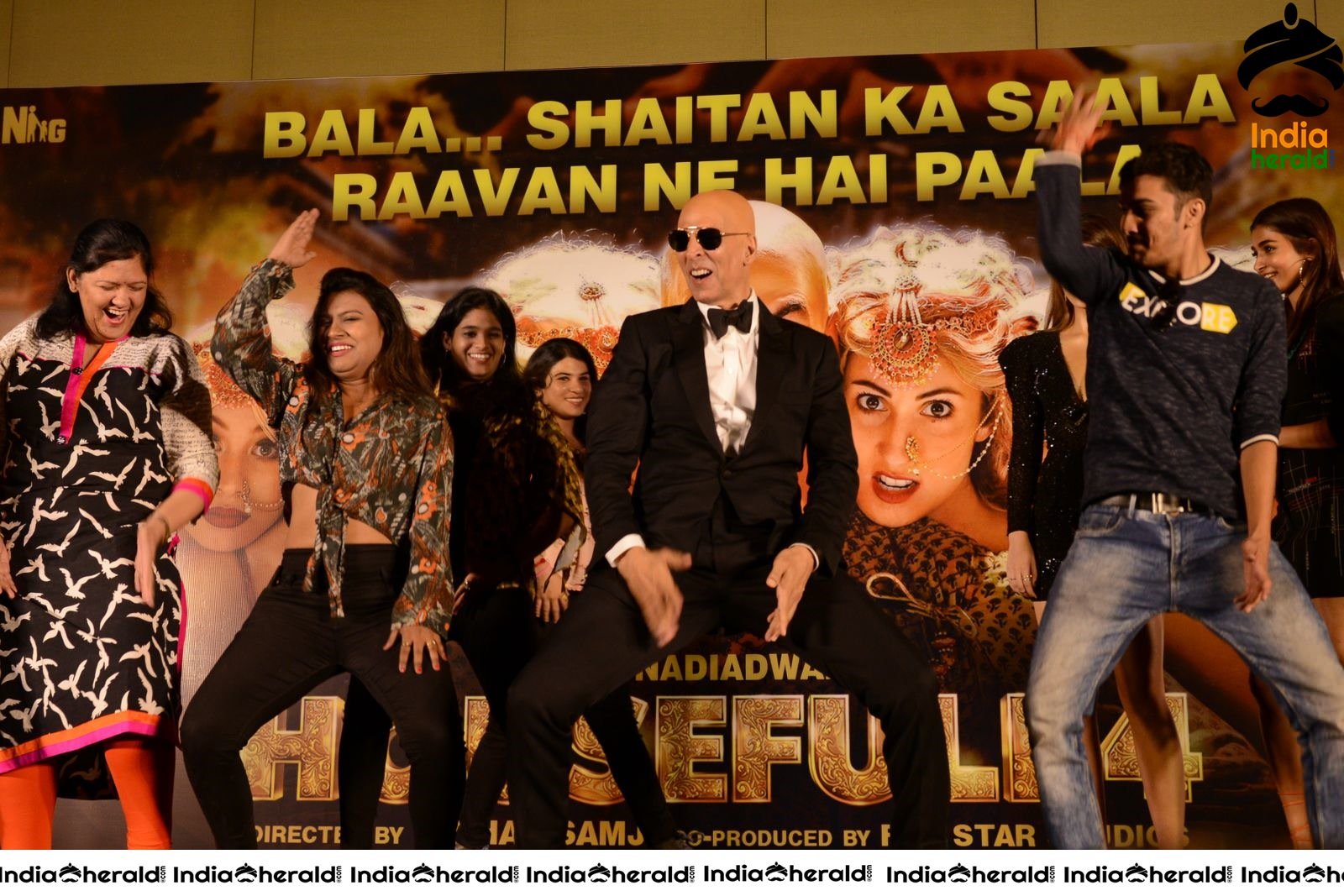 Housefull 4 Movie Pre Release Event Hot Photos Set 10